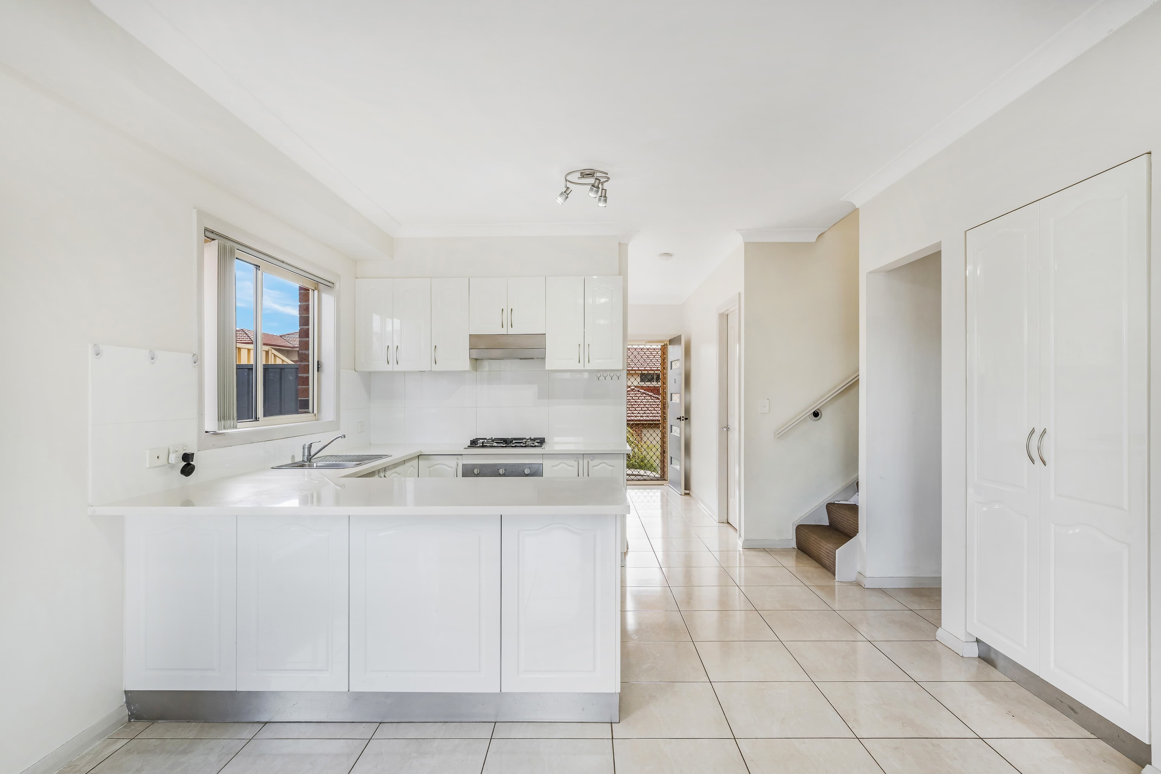 5/4 Feldspar Road, Eagle Vale, Eagle Vale - Thumbnail 4