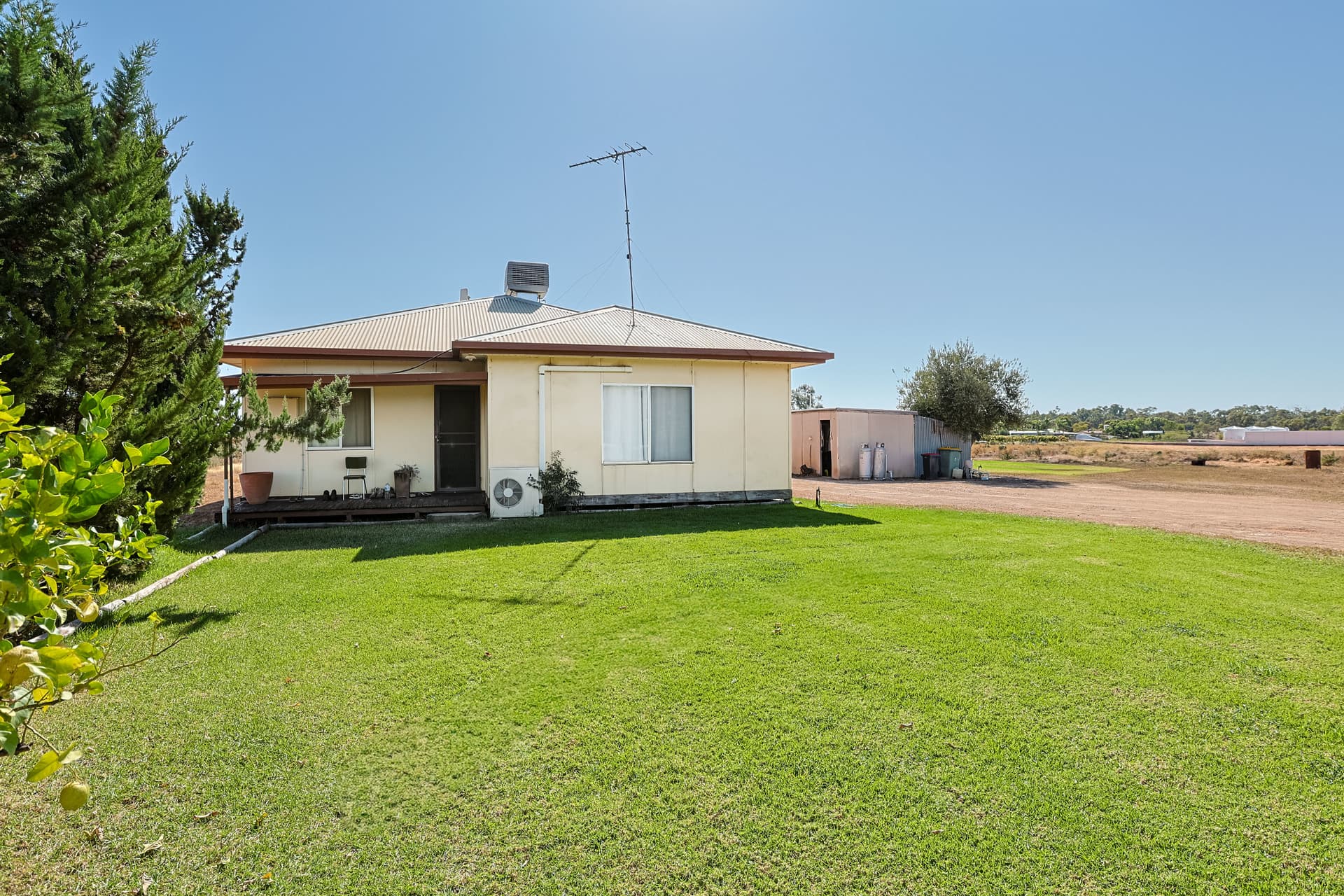 27 Ryan Road, Robinvale, Robinvale - Thumbnail 2