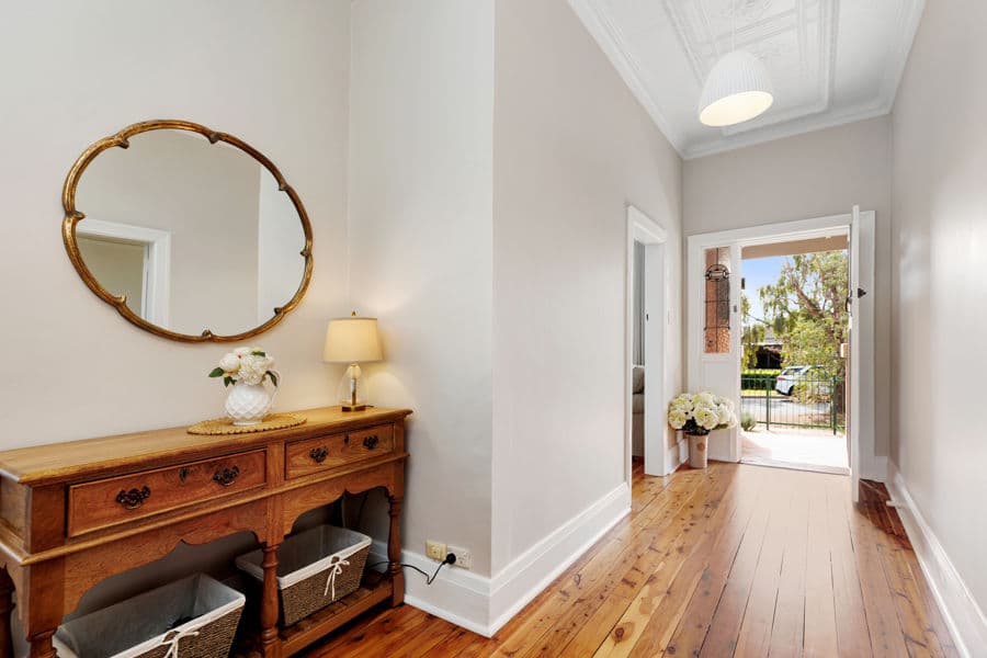 28 GORMLY Avenue, Wagga Wagga, Wagga Wagga - Thumbnail 4
