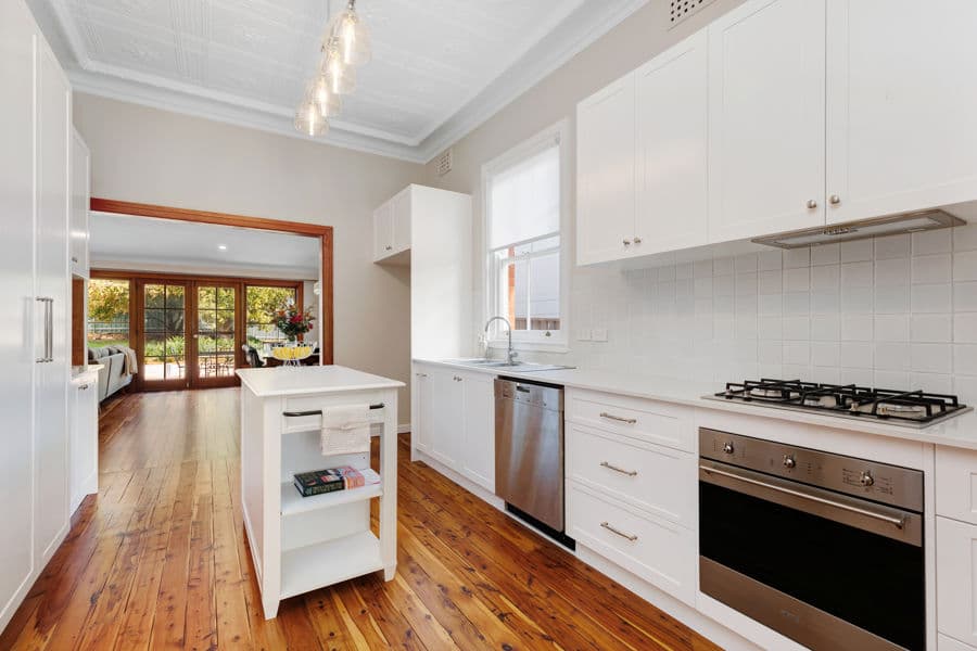 28 GORMLY Avenue, Wagga Wagga, Wagga Wagga - Thumbnail 7