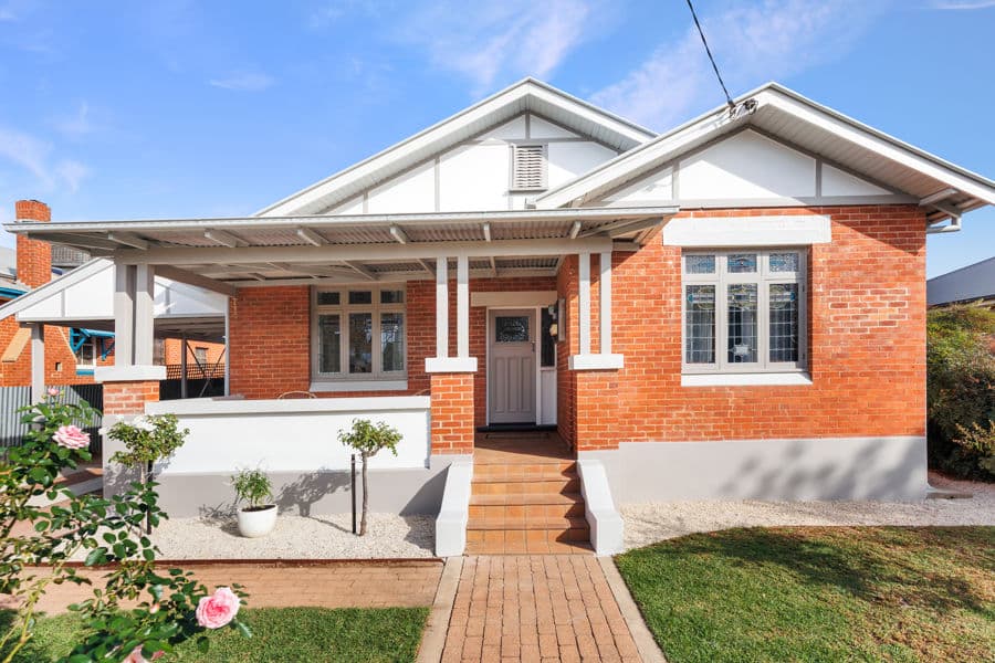 28 GORMLY Avenue, Wagga Wagga, Wagga Wagga - Image 1