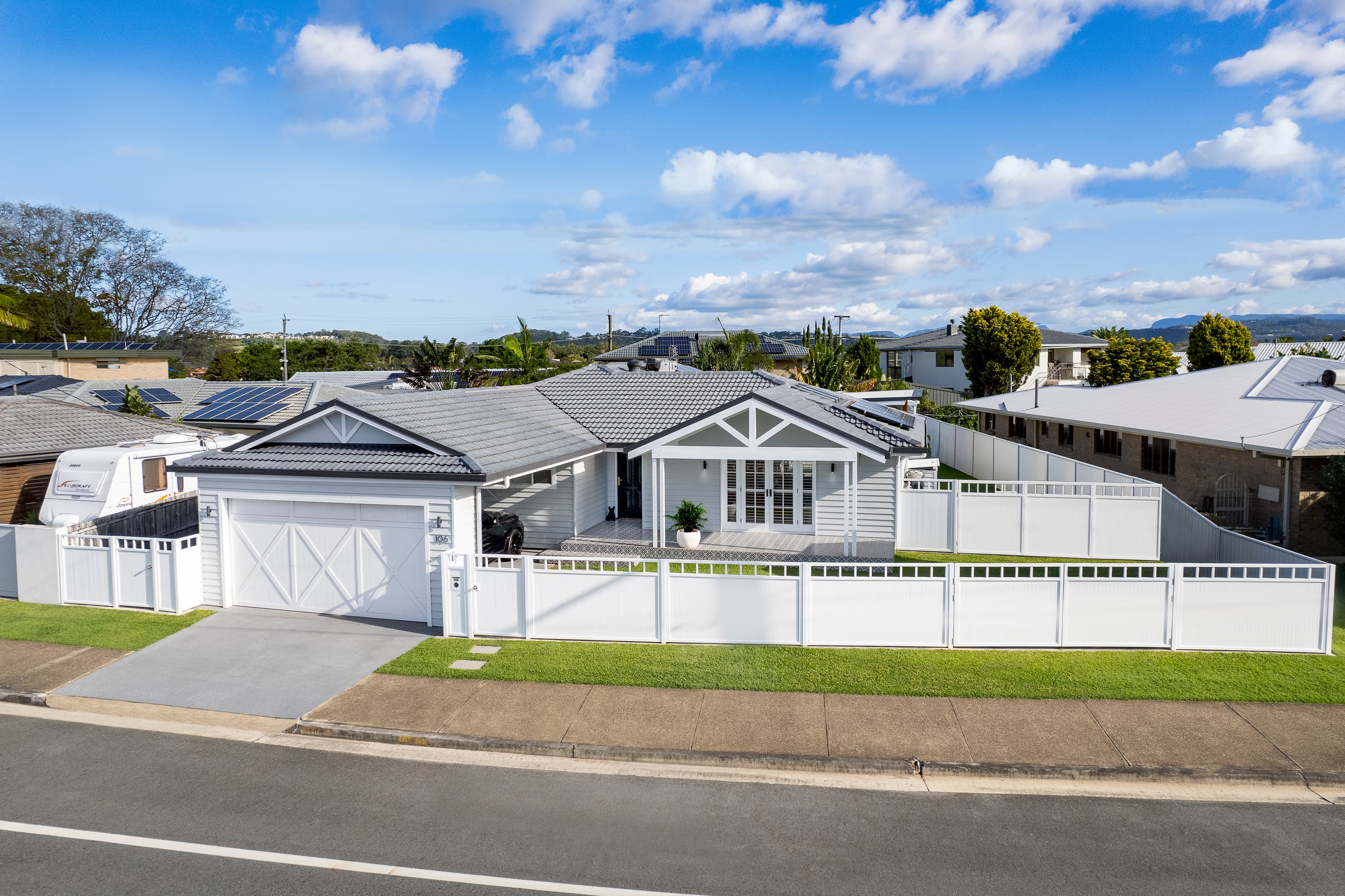 106 Burleigh Street, Burleigh Waters, Burleigh Waters - Thumbnail 2