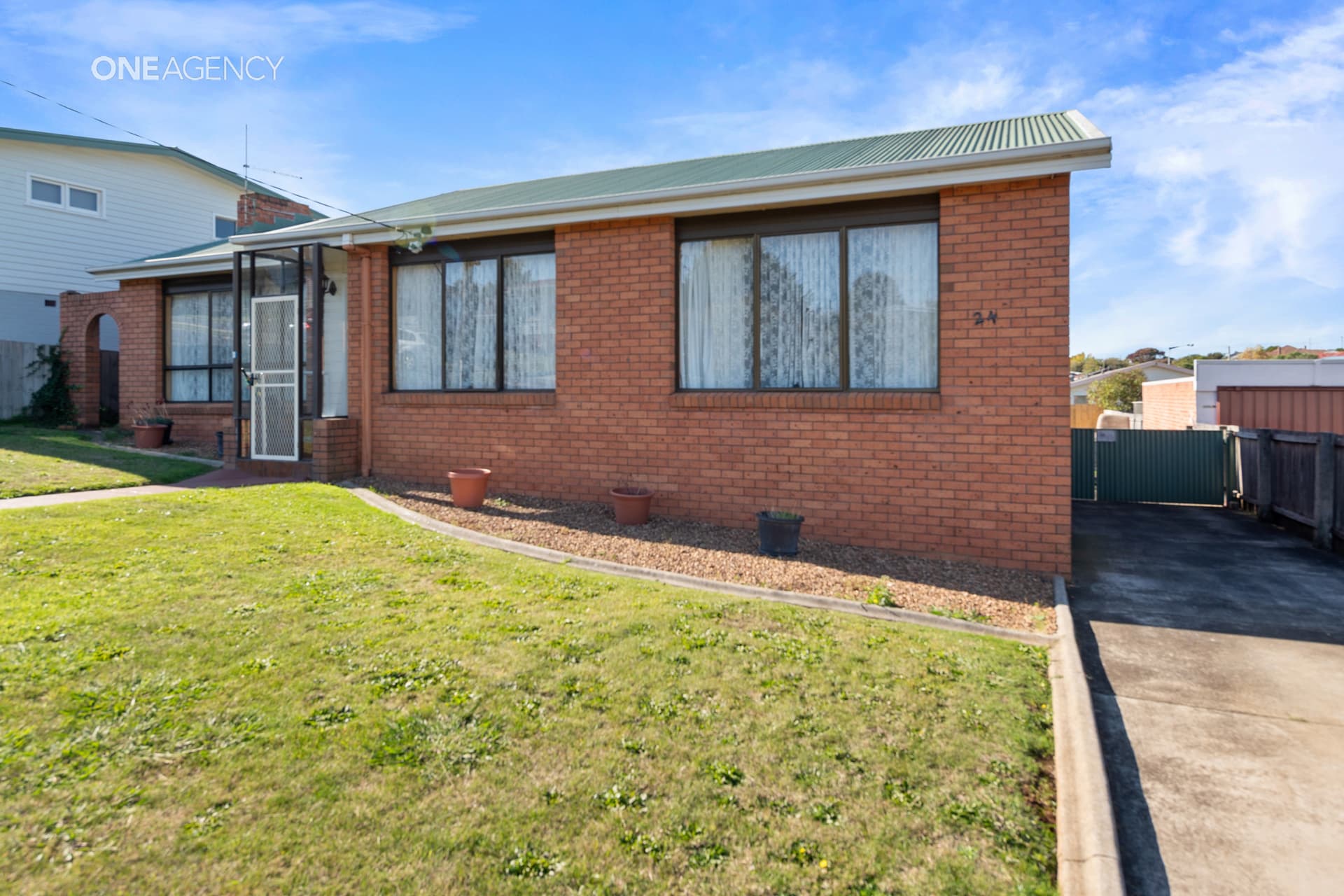 24 Highview Crescent, Devonport, Devonport - Thumbnail 2