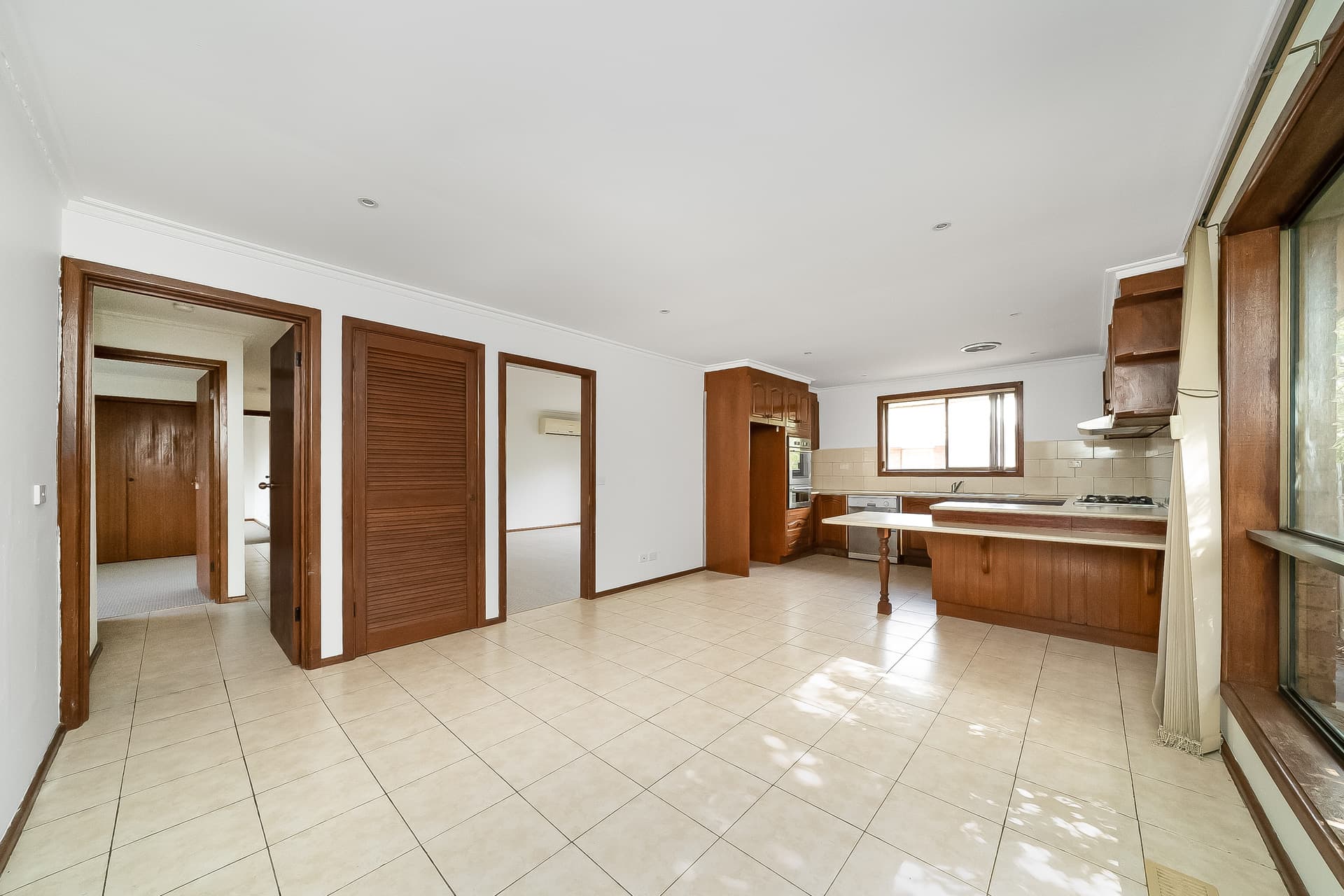 15B Ambrie Crescent, Noble Park, Noble Park - Thumbnail 5