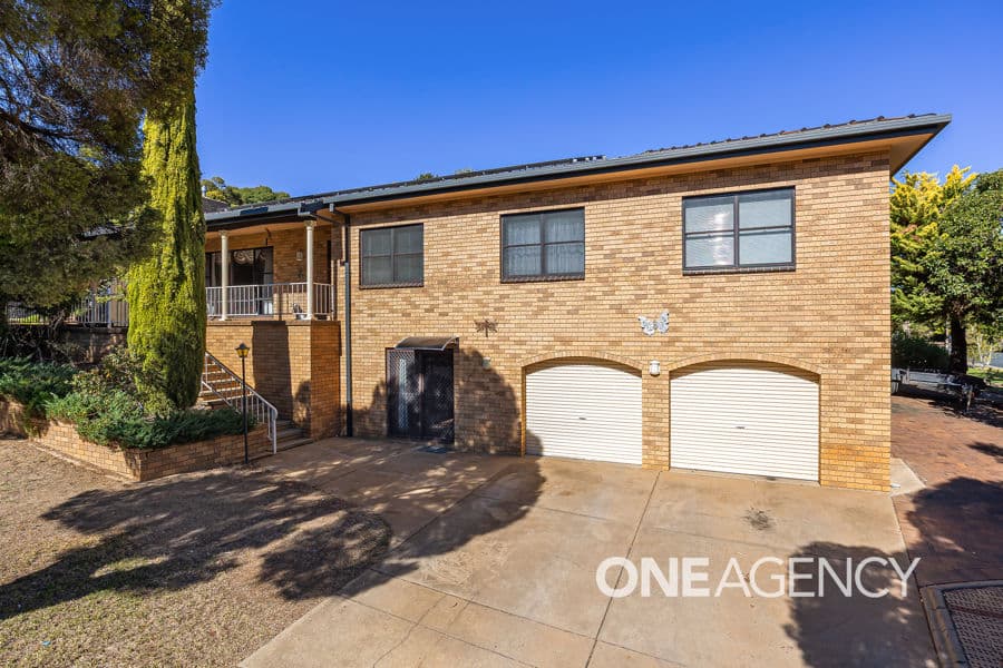 1 AMSTERDAM Crescent, Tolland, Tolland - Thumbnail 2