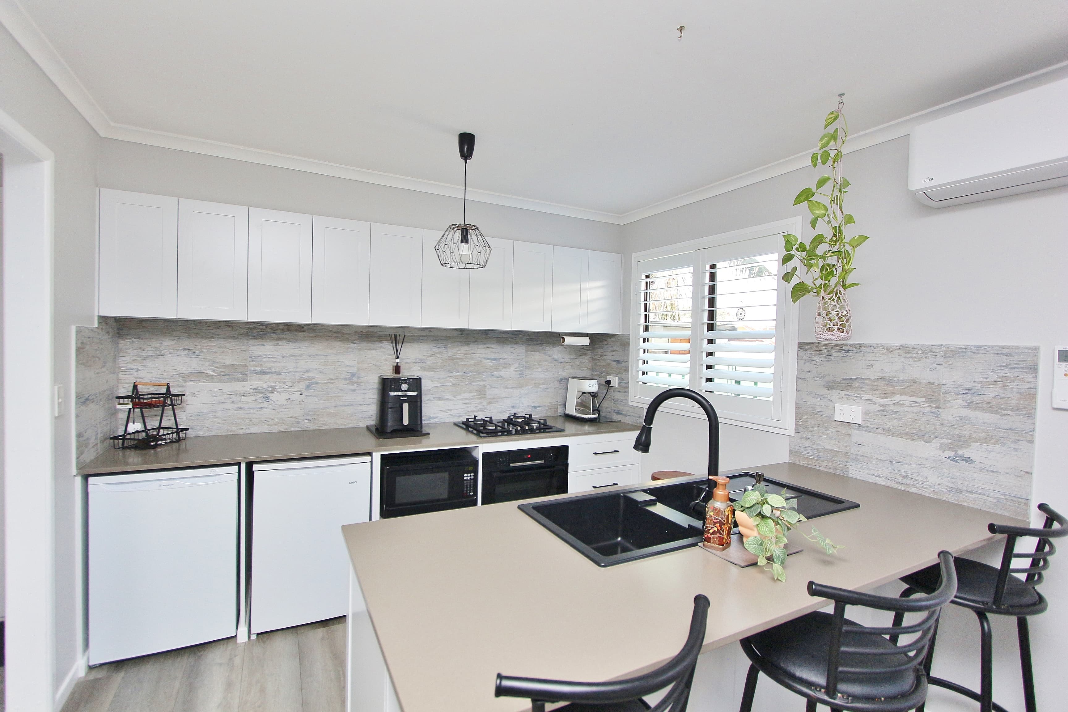 4/478 Ocean Drive, Laurieton, Laurieton - Image 1