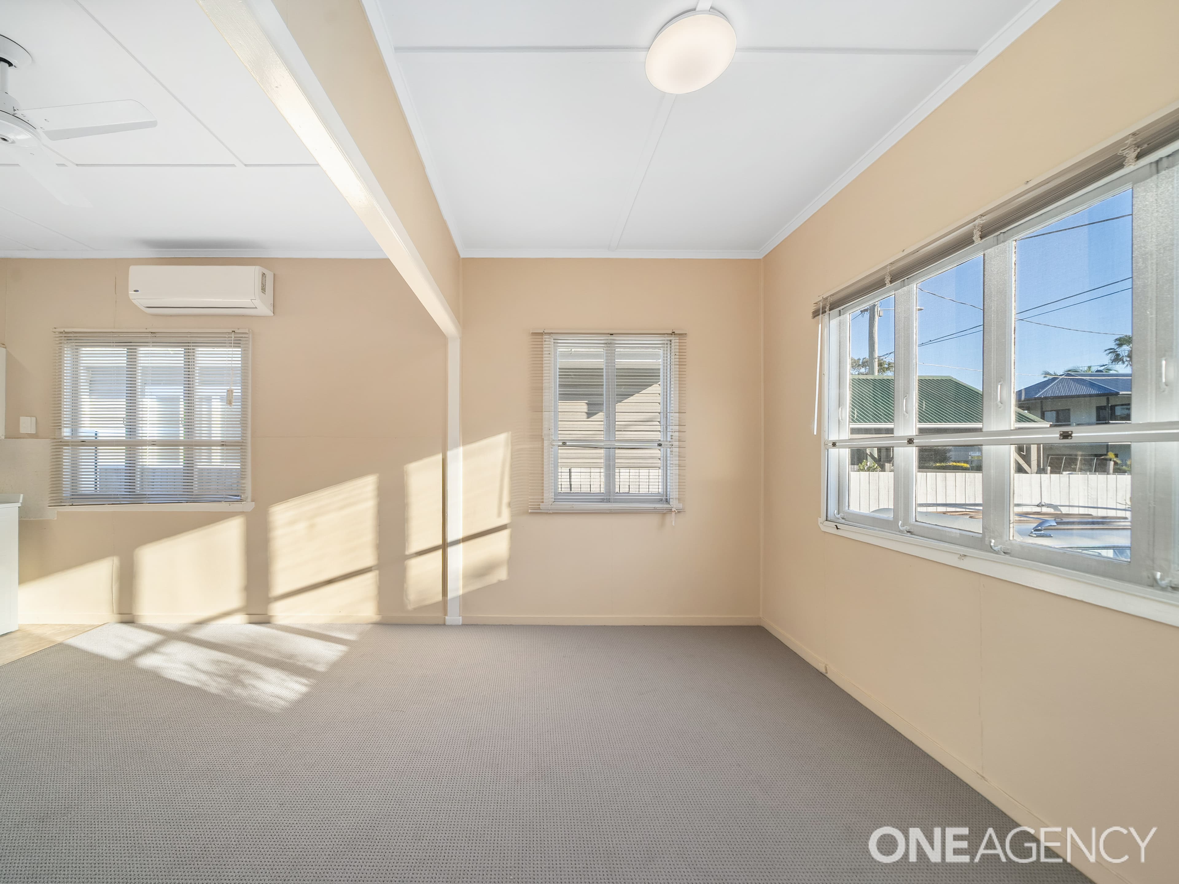 12 Donald Street, Woody Point, Woody Point - Thumbnail 6