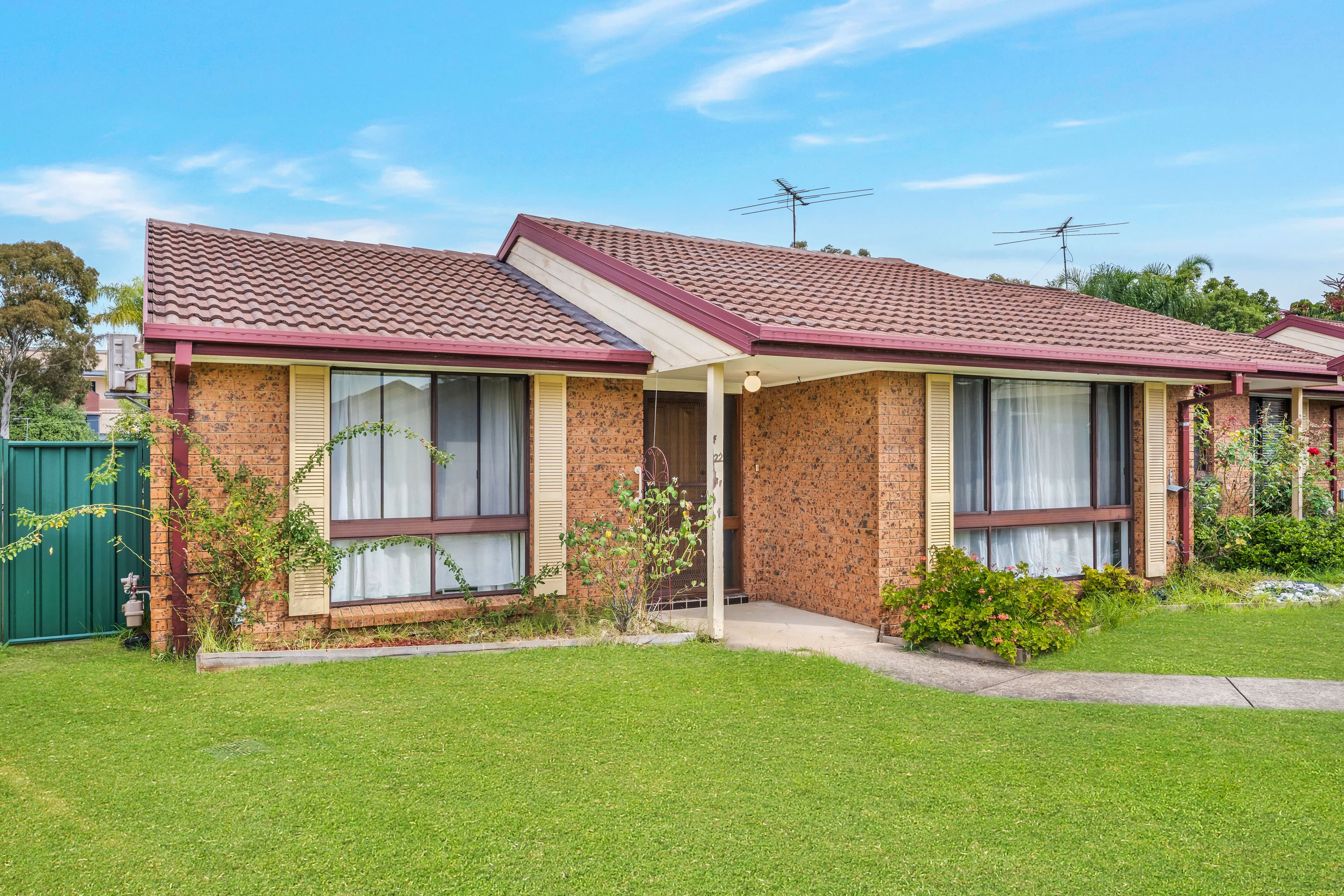 22/45 Pine Road, Casula, Casula - Thumbnail 2