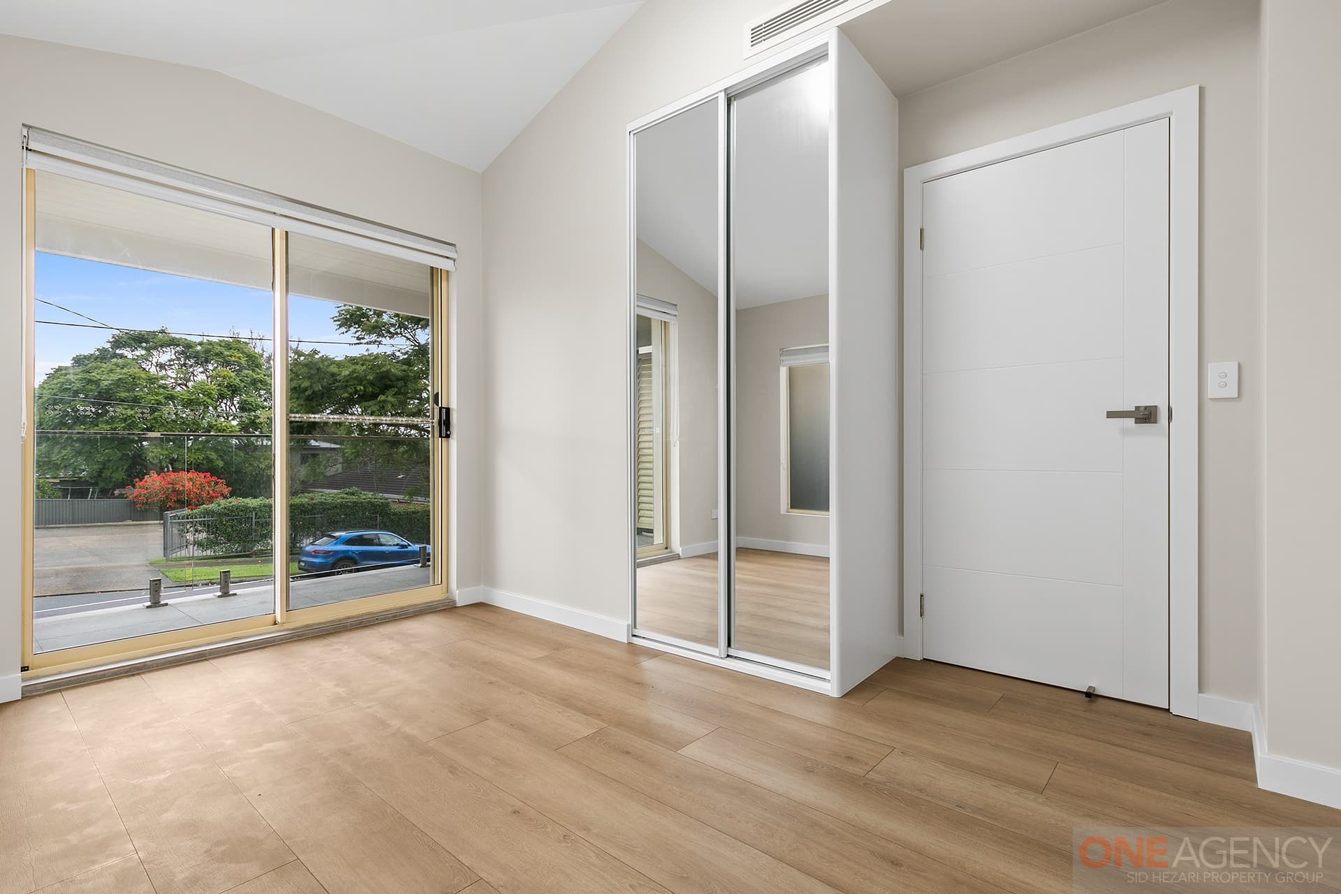 41 Bennetts Road East, Dundas, Dundas - Thumbnail 5