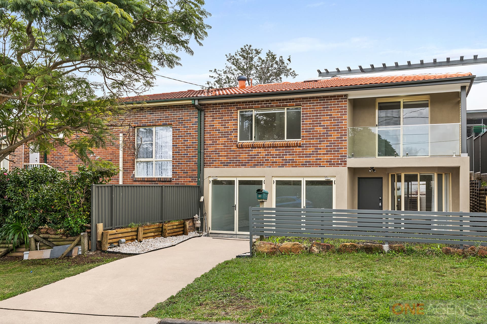 41 Bennetts Road East, Dundas, Dundas - Image 1