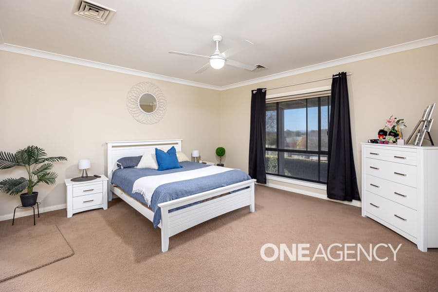 16 PEPPERMINT Drive, Springvale, Springvale - Thumbnail 8