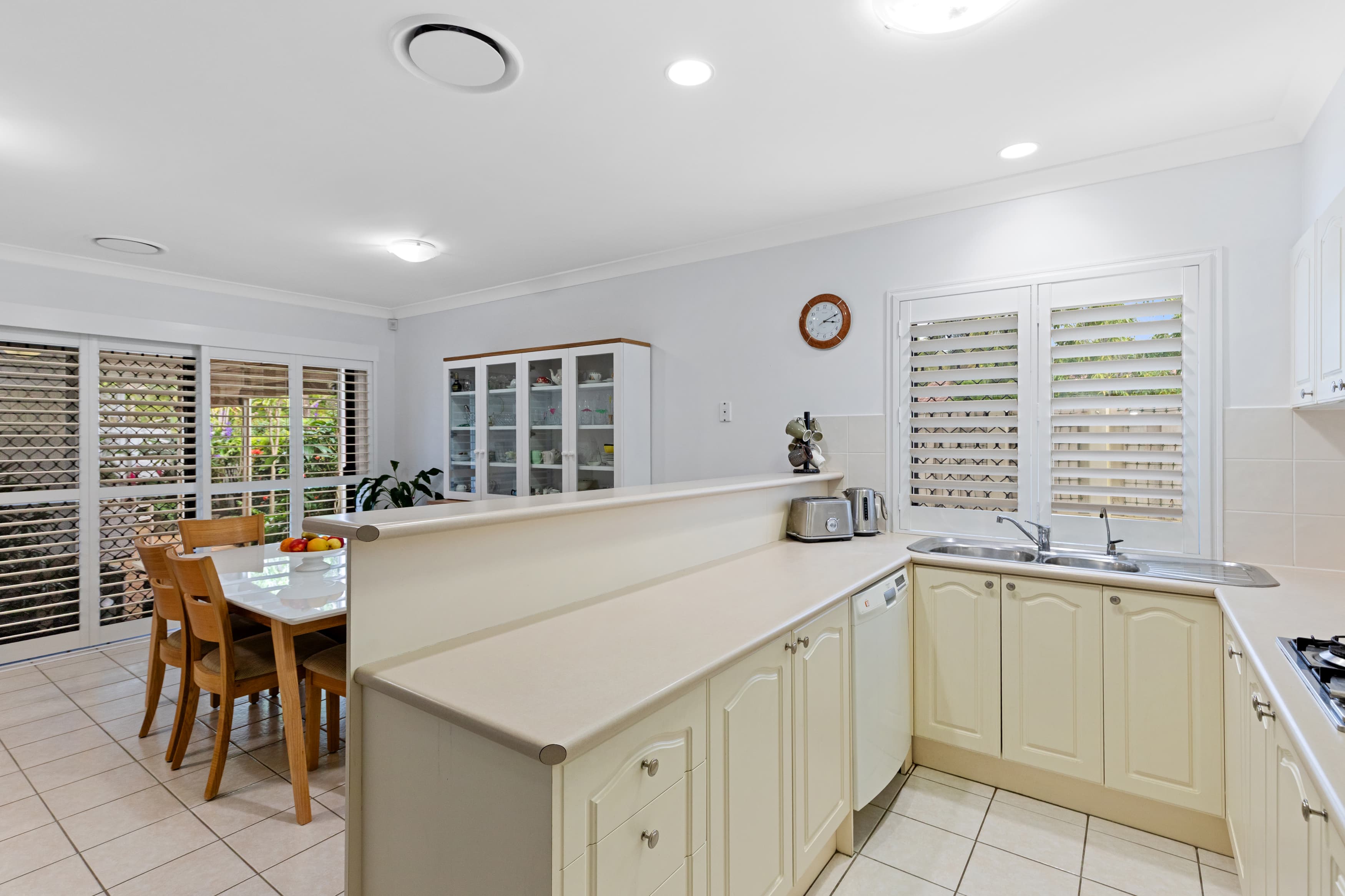 10 Torres Court, Burleigh Waters, Burleigh Waters - Thumbnail 6