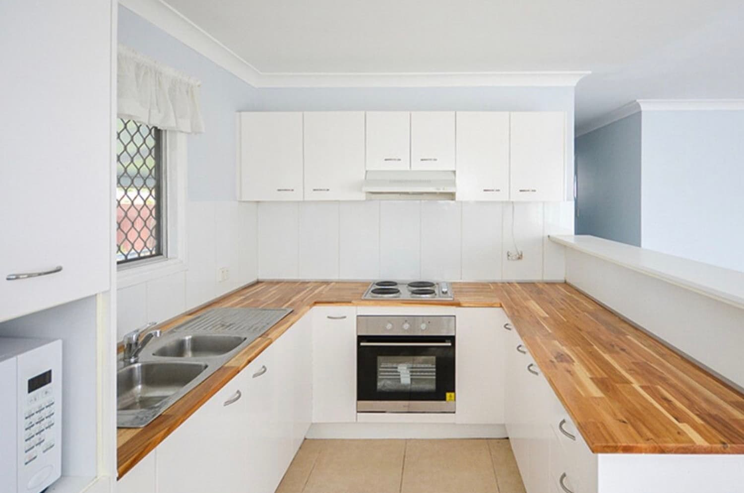 8 Woogaroo Street, Goodna, Goodna - Thumbnail 3