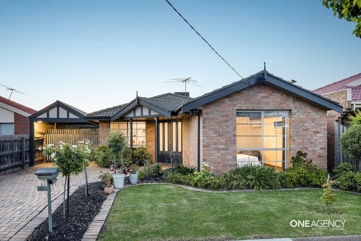 8 Bendick Court, Altona Meadows, Altona Meadows - Thumbnail 2