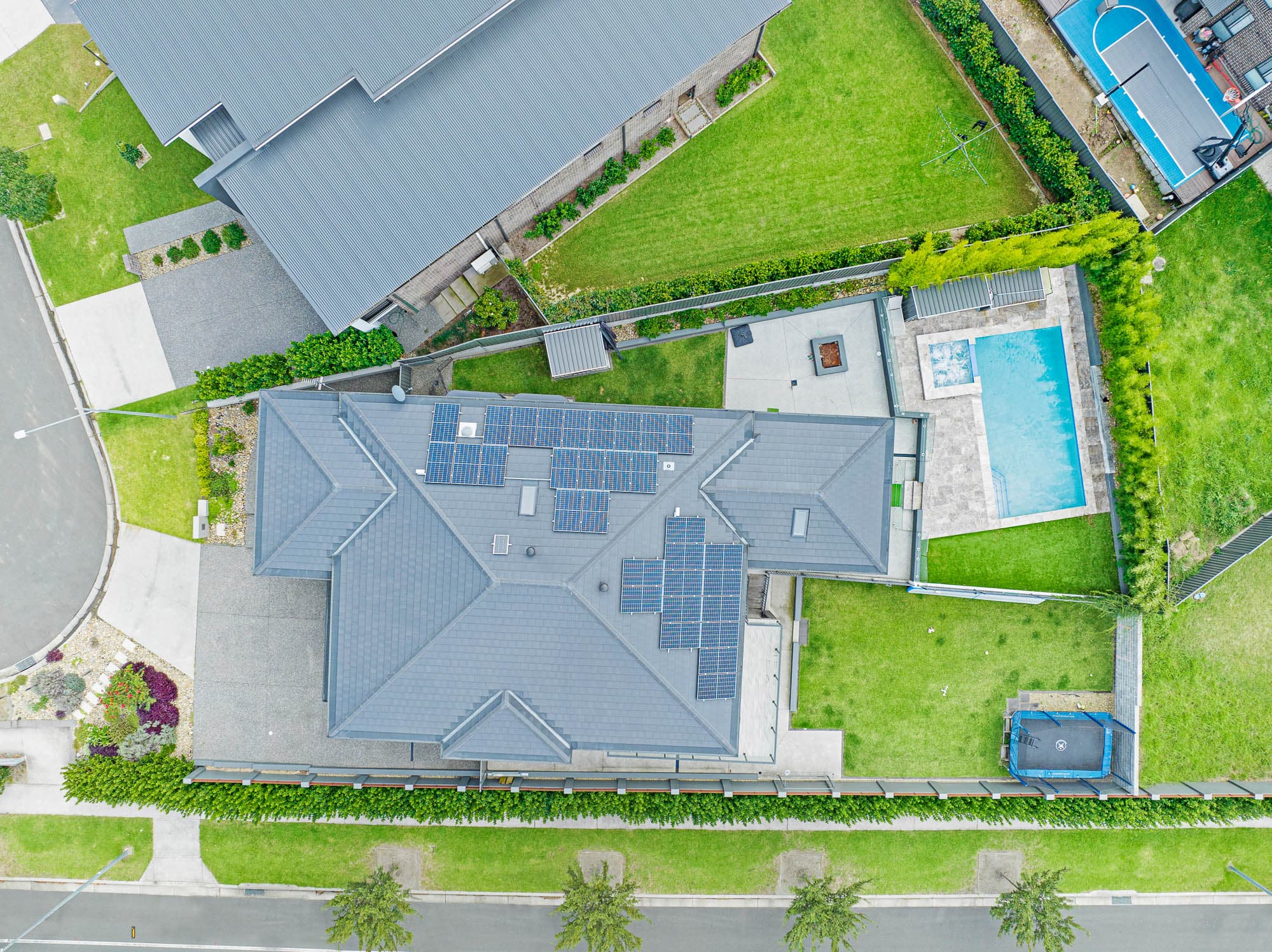 21 McNevin Close, Calderwood, Calderwood - Image 1