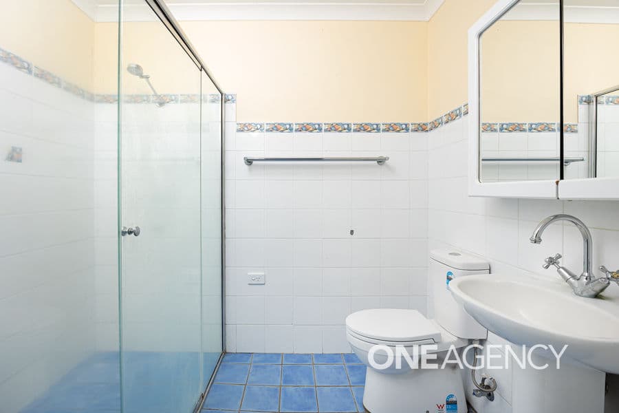 43 NORTHCOTT Parade, Mount Austin, Mount Austin - Thumbnail 6