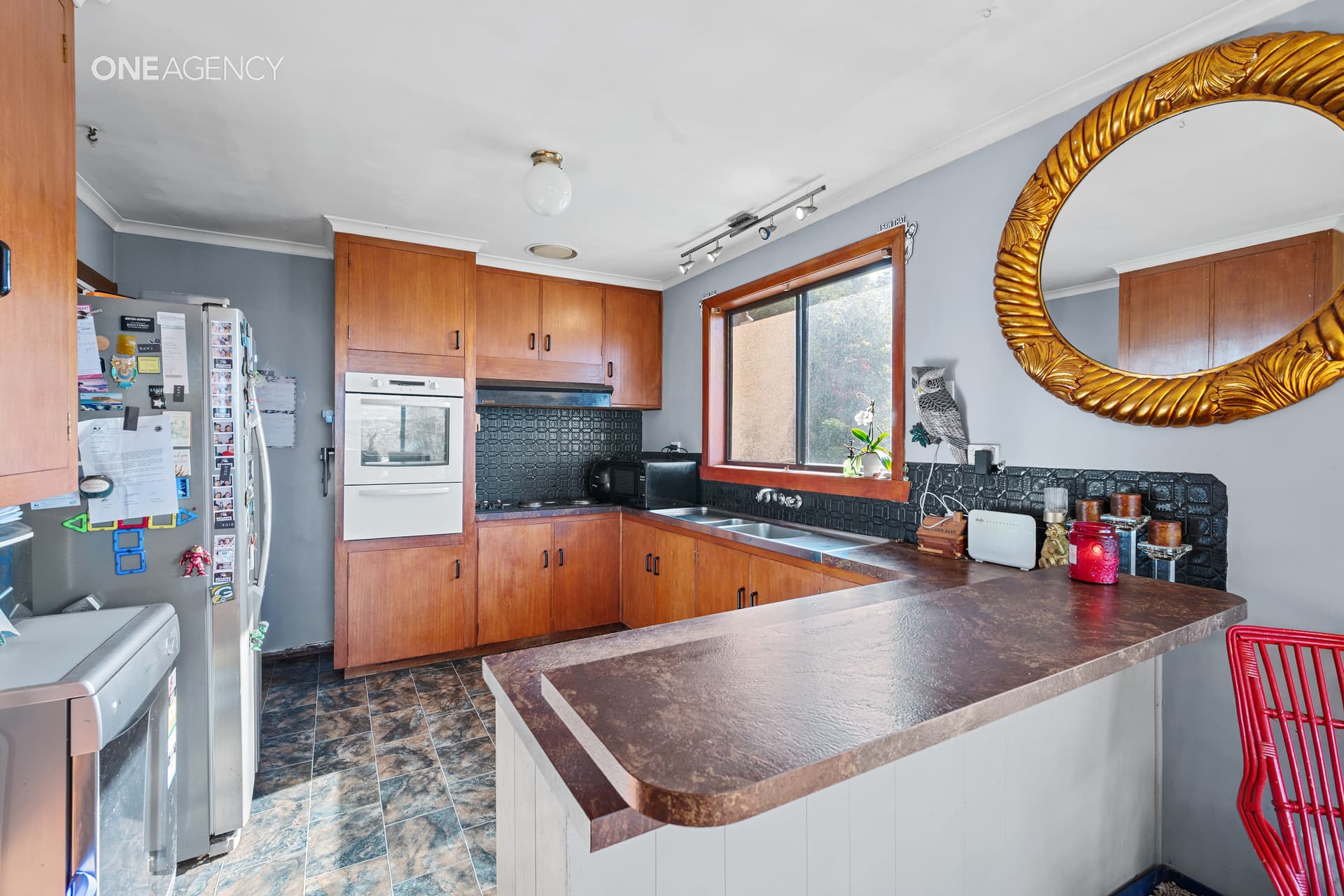 12 Toorak Place, Devonport, Devonport - Thumbnail 2