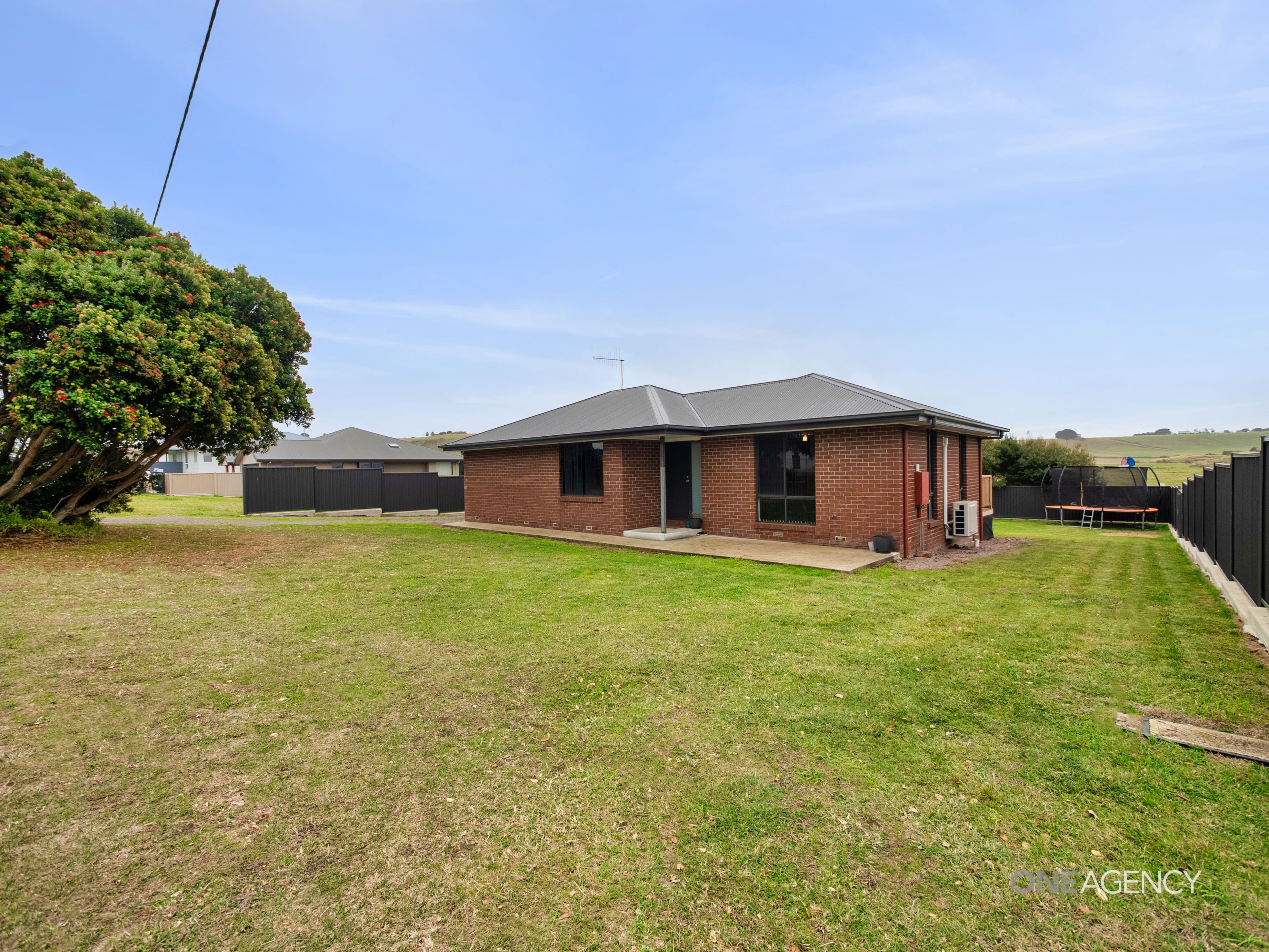 1/19 Pearse Street, Stanley, Stanley - Image 1