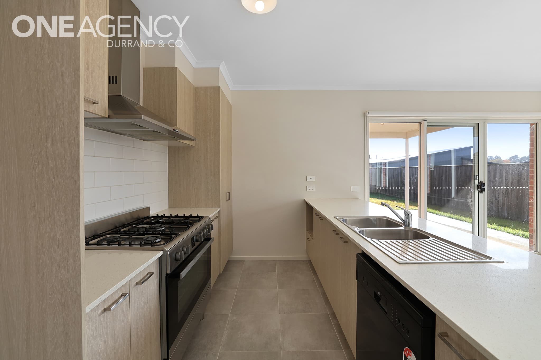 19 Sunnybrook Avenue, Warragul, Warragul - Thumbnail 7