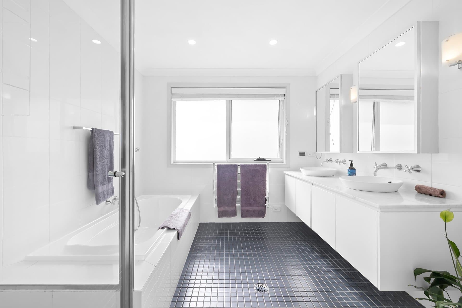 11 Seaview Parade, Belrose, Belrose - Thumbnail 8