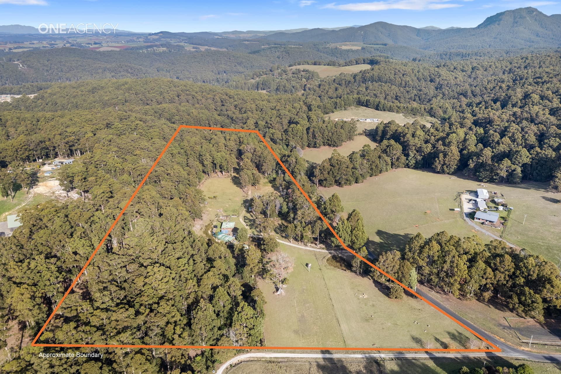 159 White Hills Road, Penguin, Penguin - Thumbnail 2