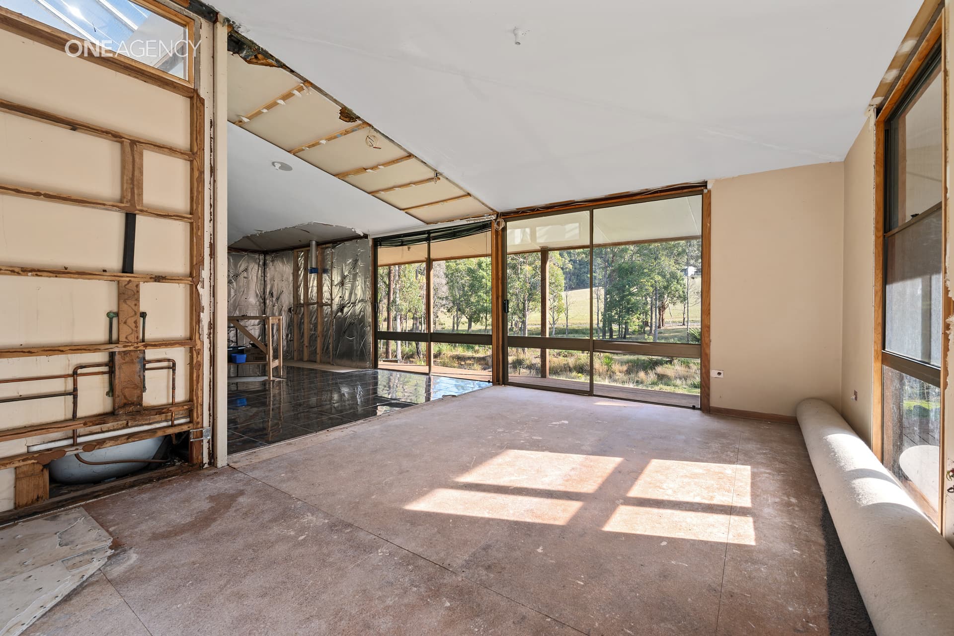 159 White Hills Road, Penguin, Penguin - Thumbnail 5