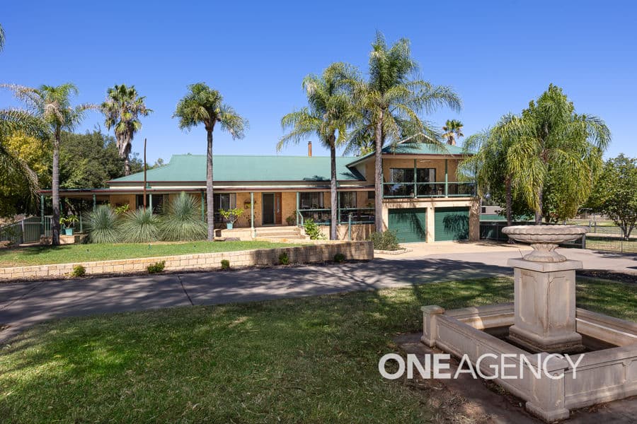18 KYEAMBA Avenue, Lake Albert, Lake Albert - Thumbnail 2