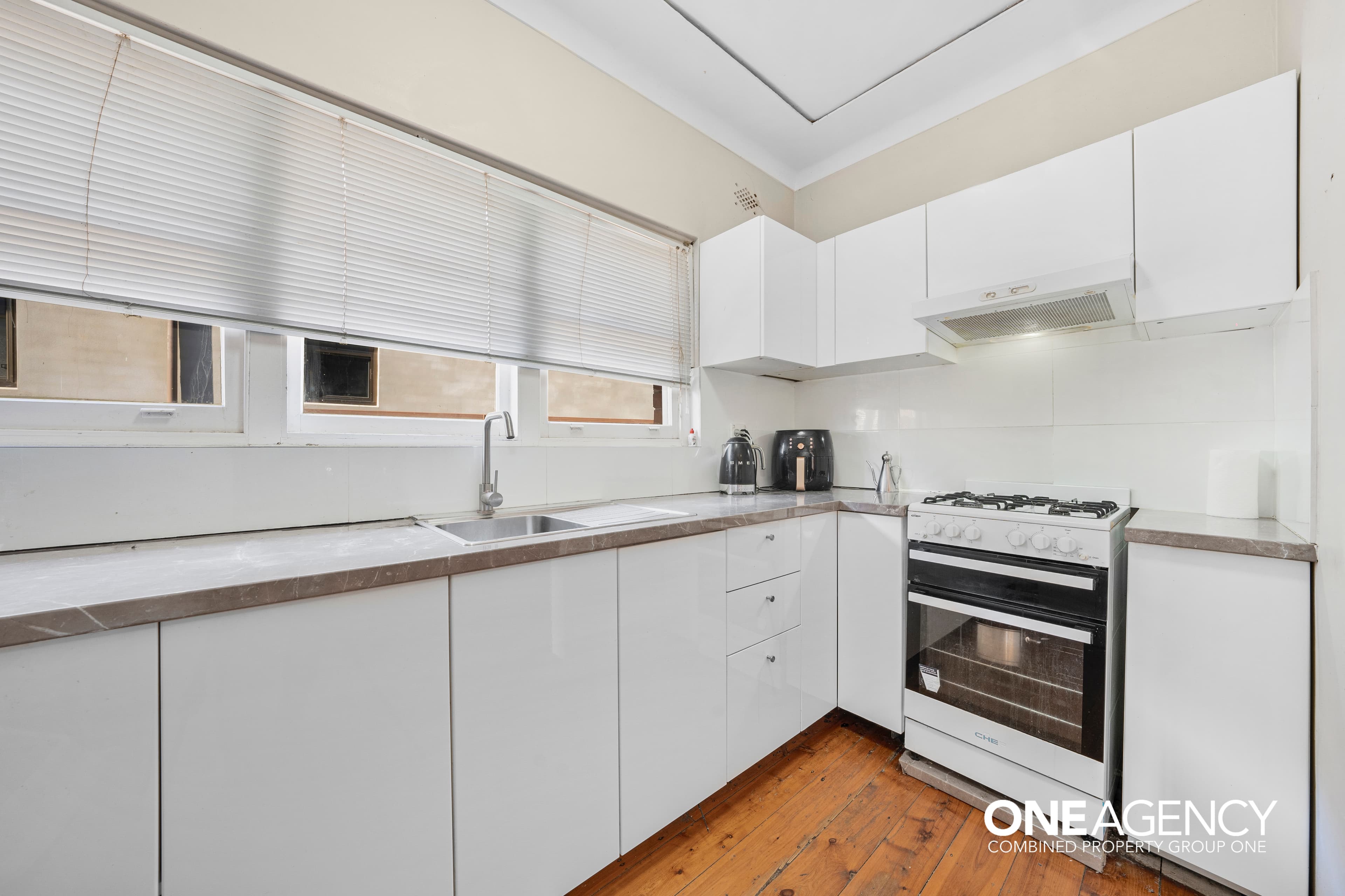 16 Morris Avenue, Kingsgrove, Kingsgrove - Thumbnail 4