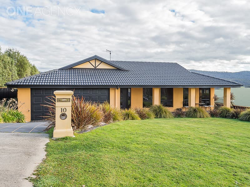 10 Columbus Drive, Blackstone Heights, Blackstone Heights - Image 1