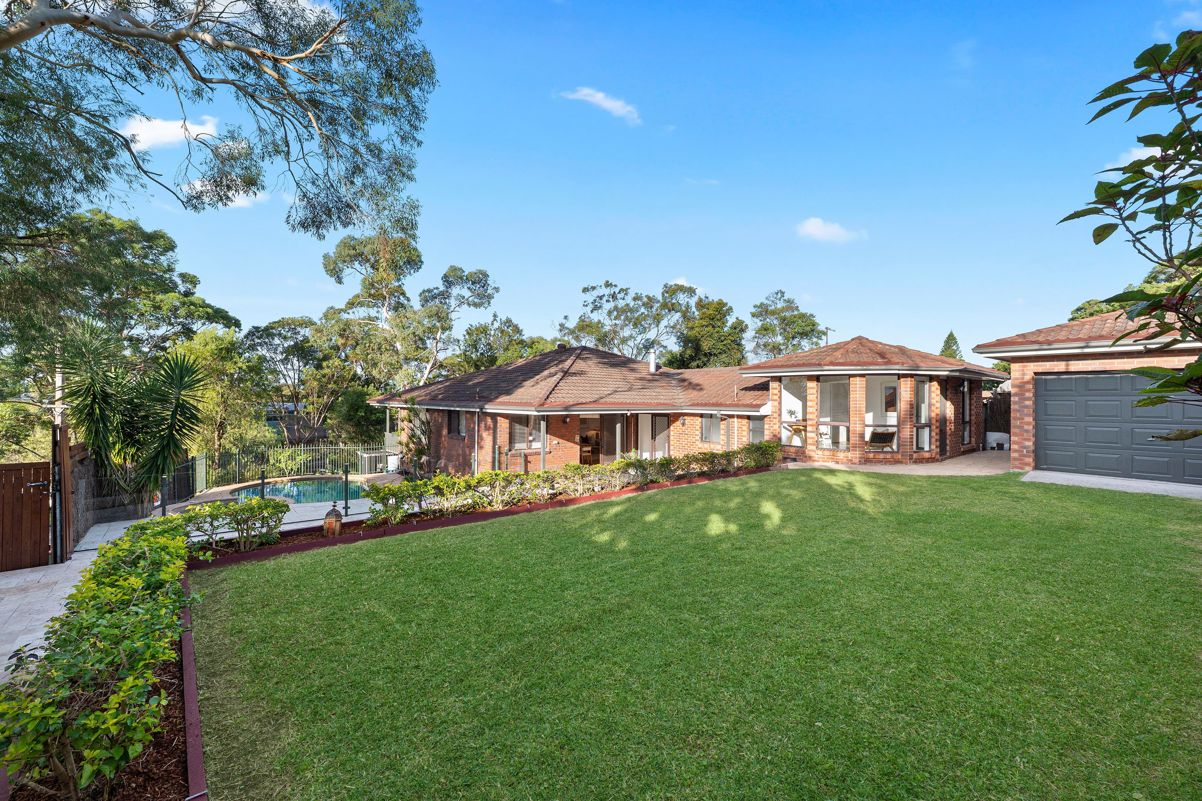 8 Heather Place, Hornsby Heights, Hornsby Heights - Image 1