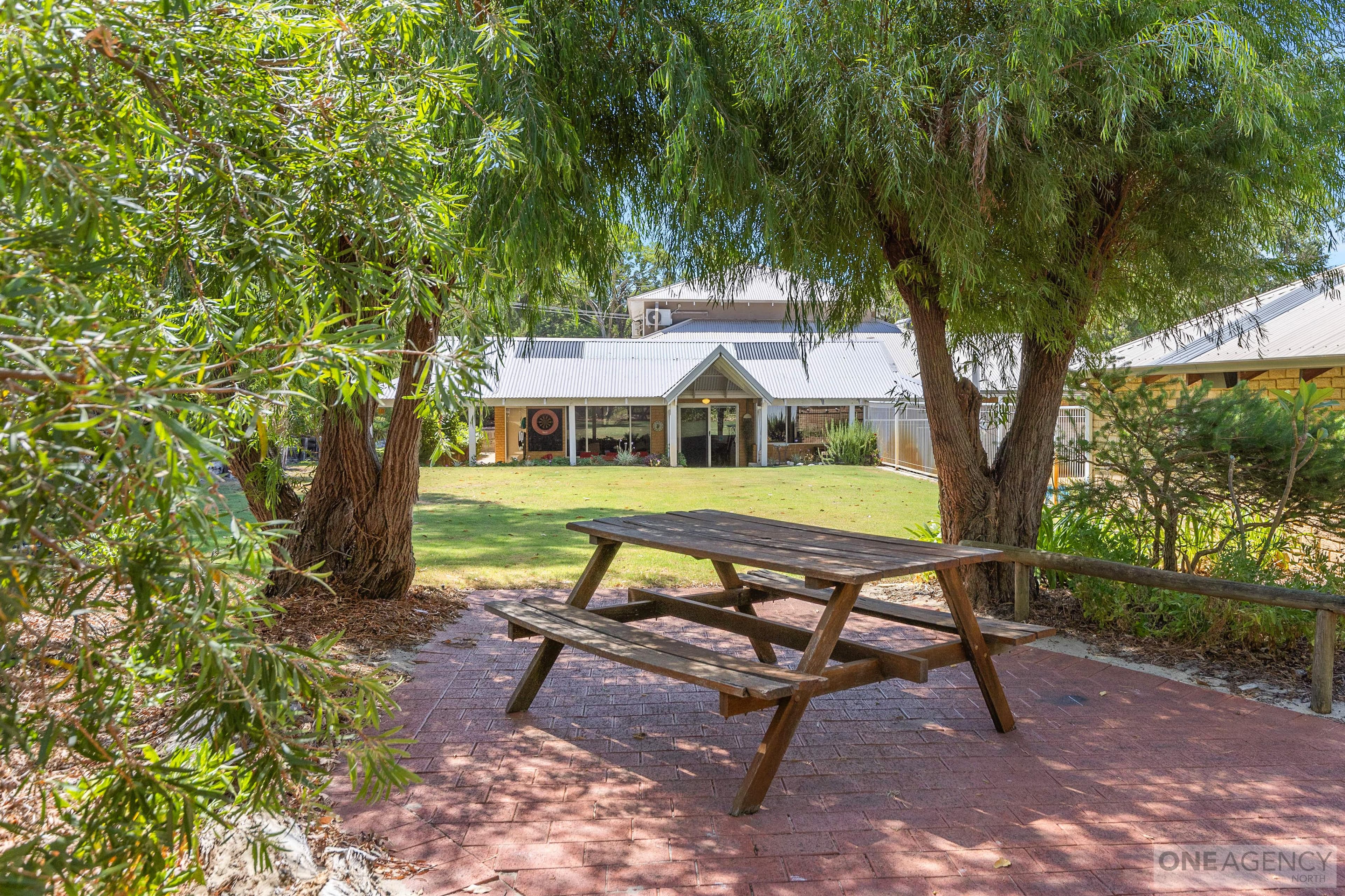 13 Sievewright Cove, Wellard, Wellard - Thumbnail 2