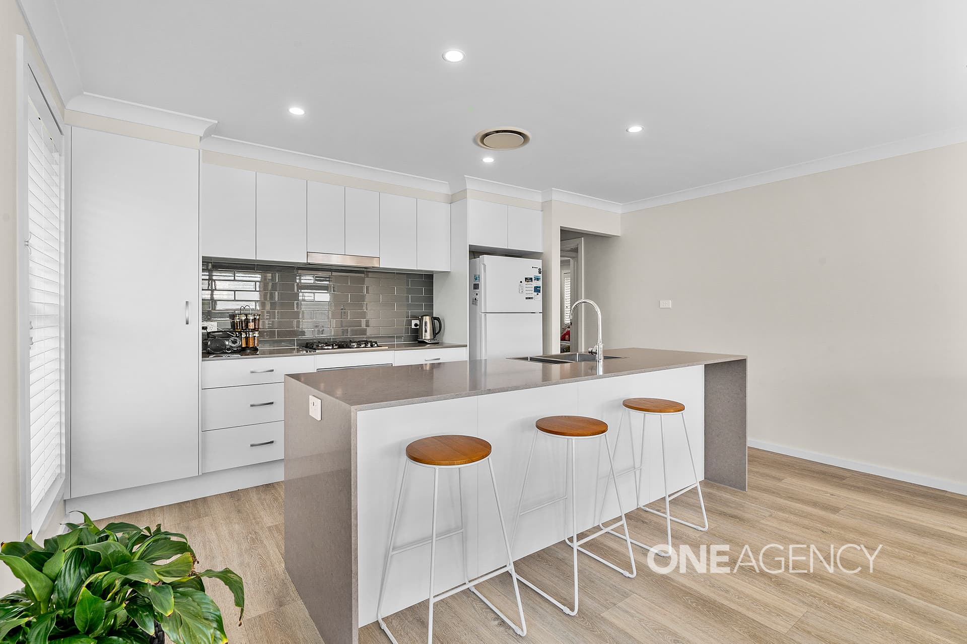 7 Alata Crescent, South Nowra, South Nowra - Thumbnail 2