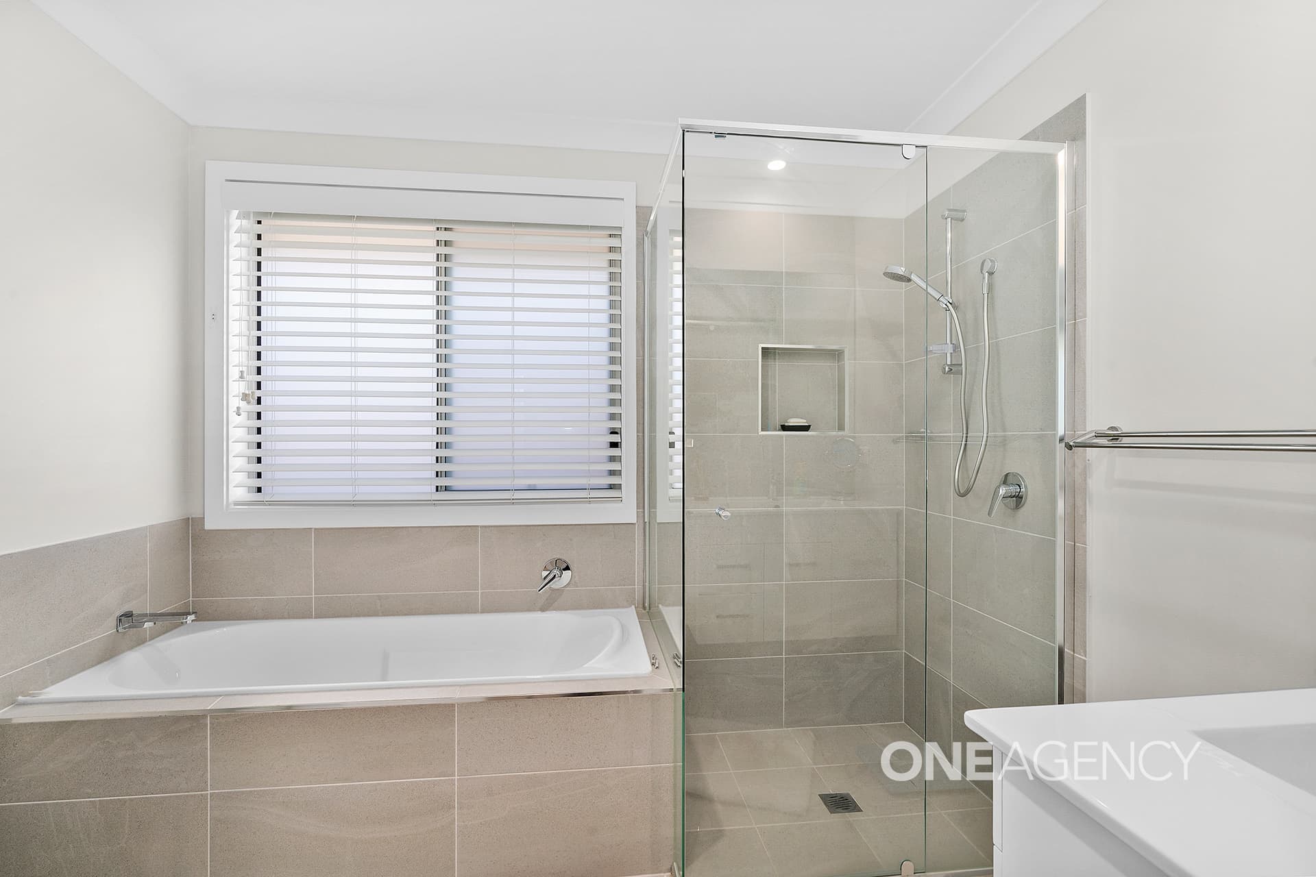 7 Alata Crescent, South Nowra, South Nowra - Thumbnail 6
