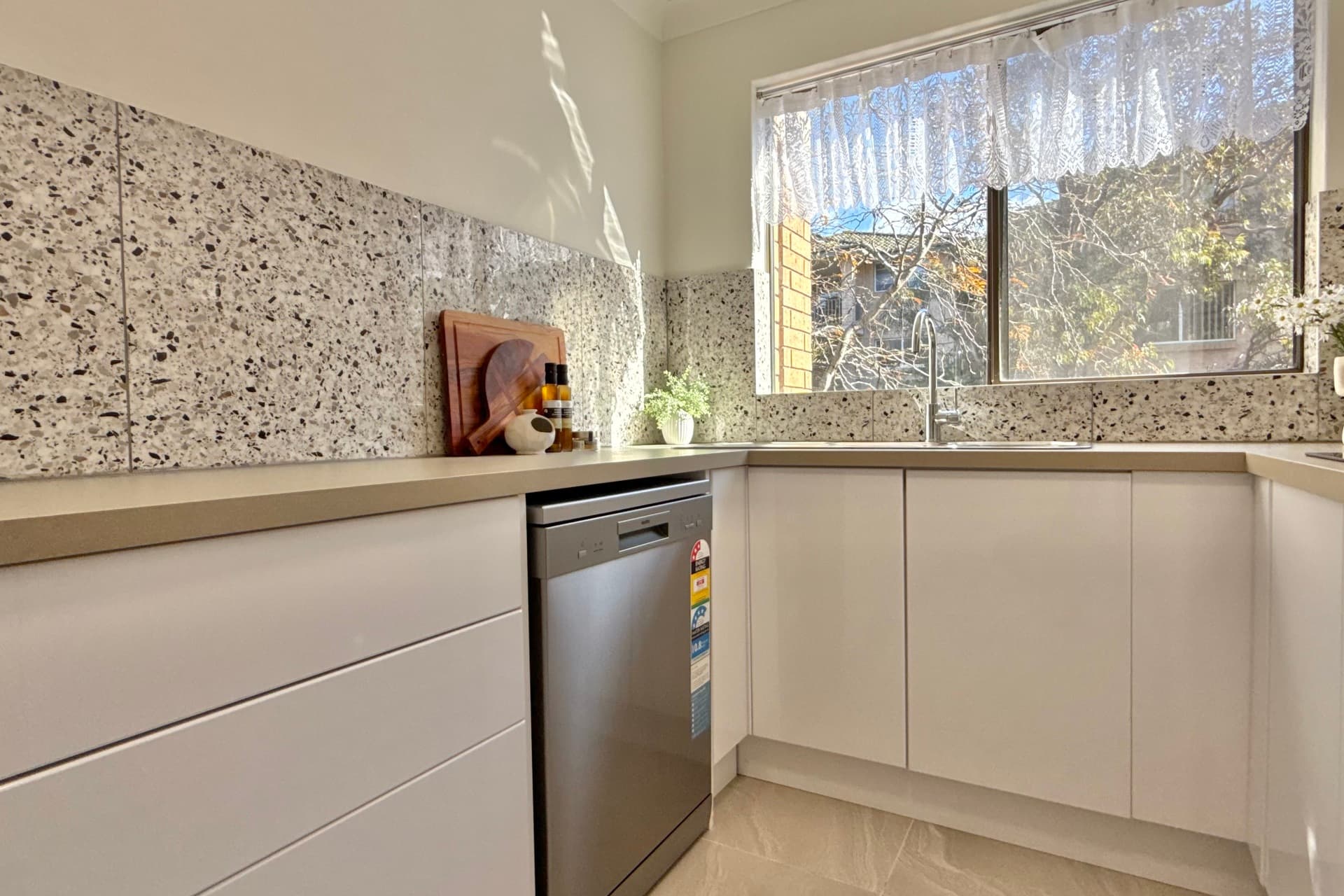 16/131-139 Oak Road, Kirrawee, Kirrawee - Thumbnail 4