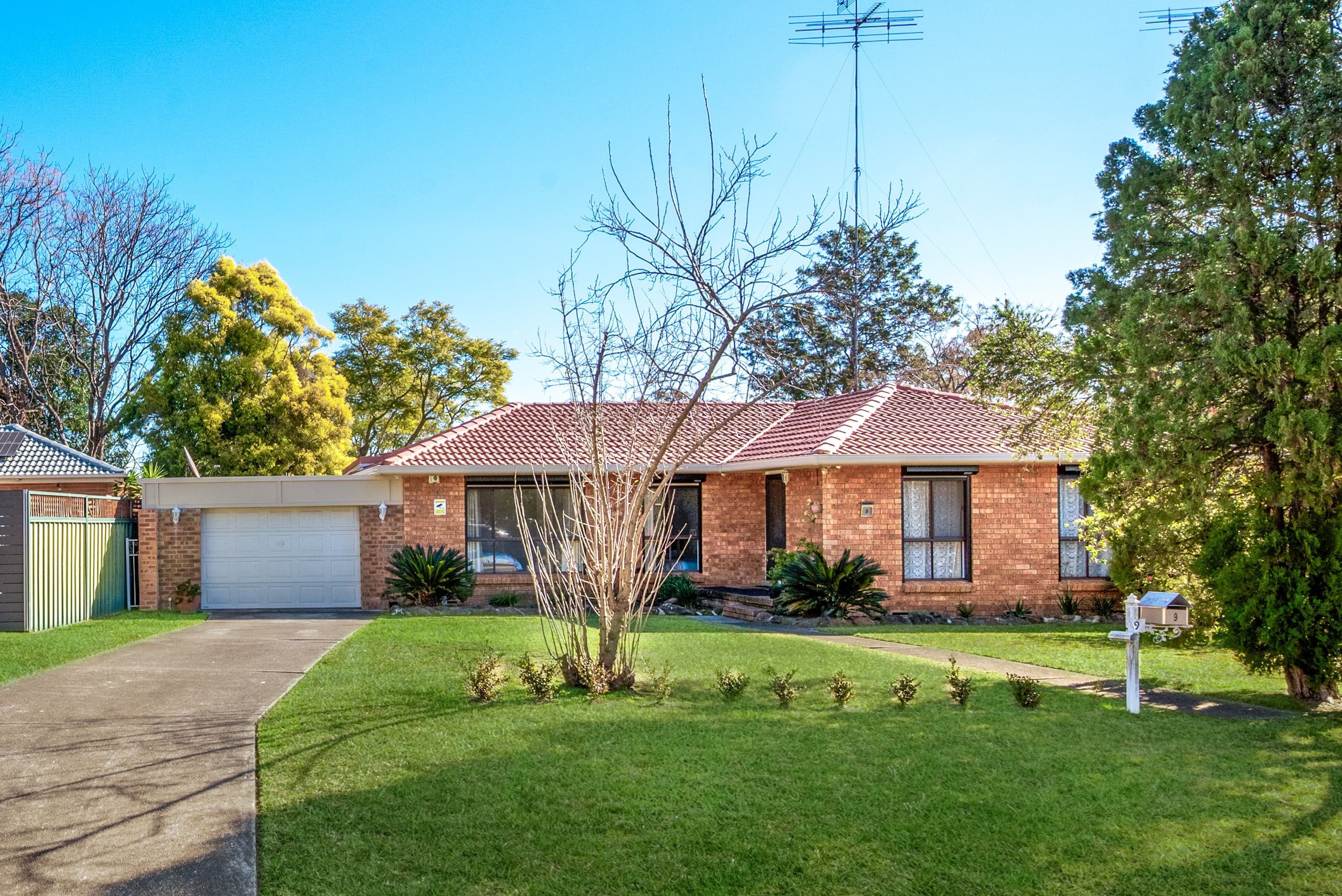 9 Farmview Drive, Cranebrook, Cranebrook - Image 1
