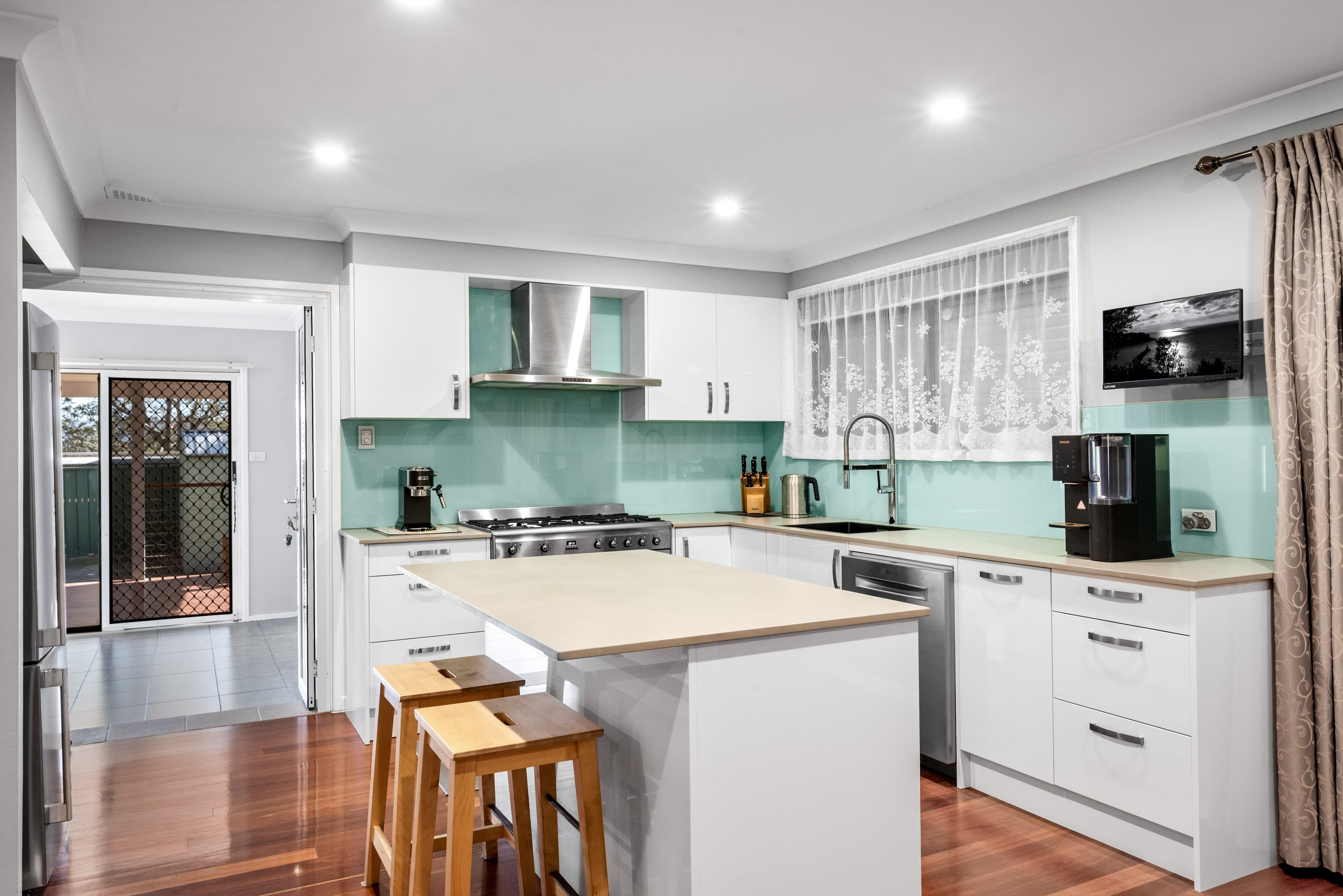 9 Farmview Drive, Cranebrook, Cranebrook - Thumbnail 4