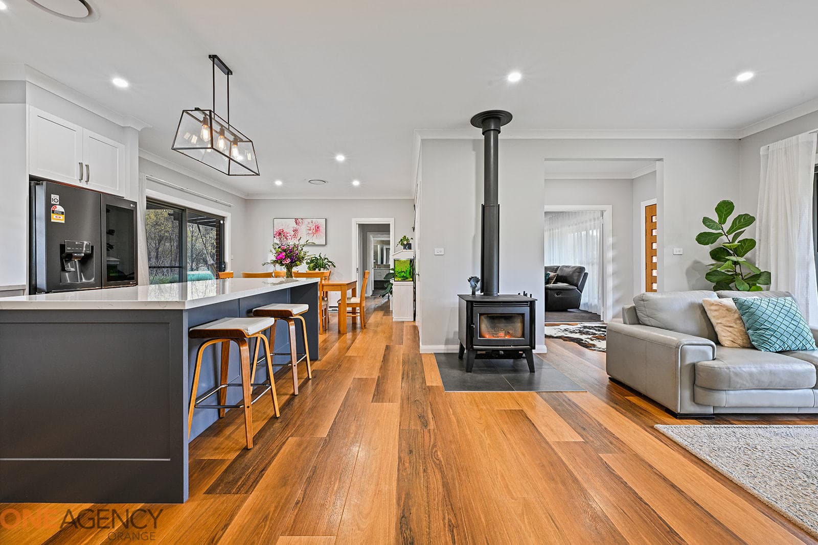 7 White Hill Lane, Orange, Orange - Thumbnail 6