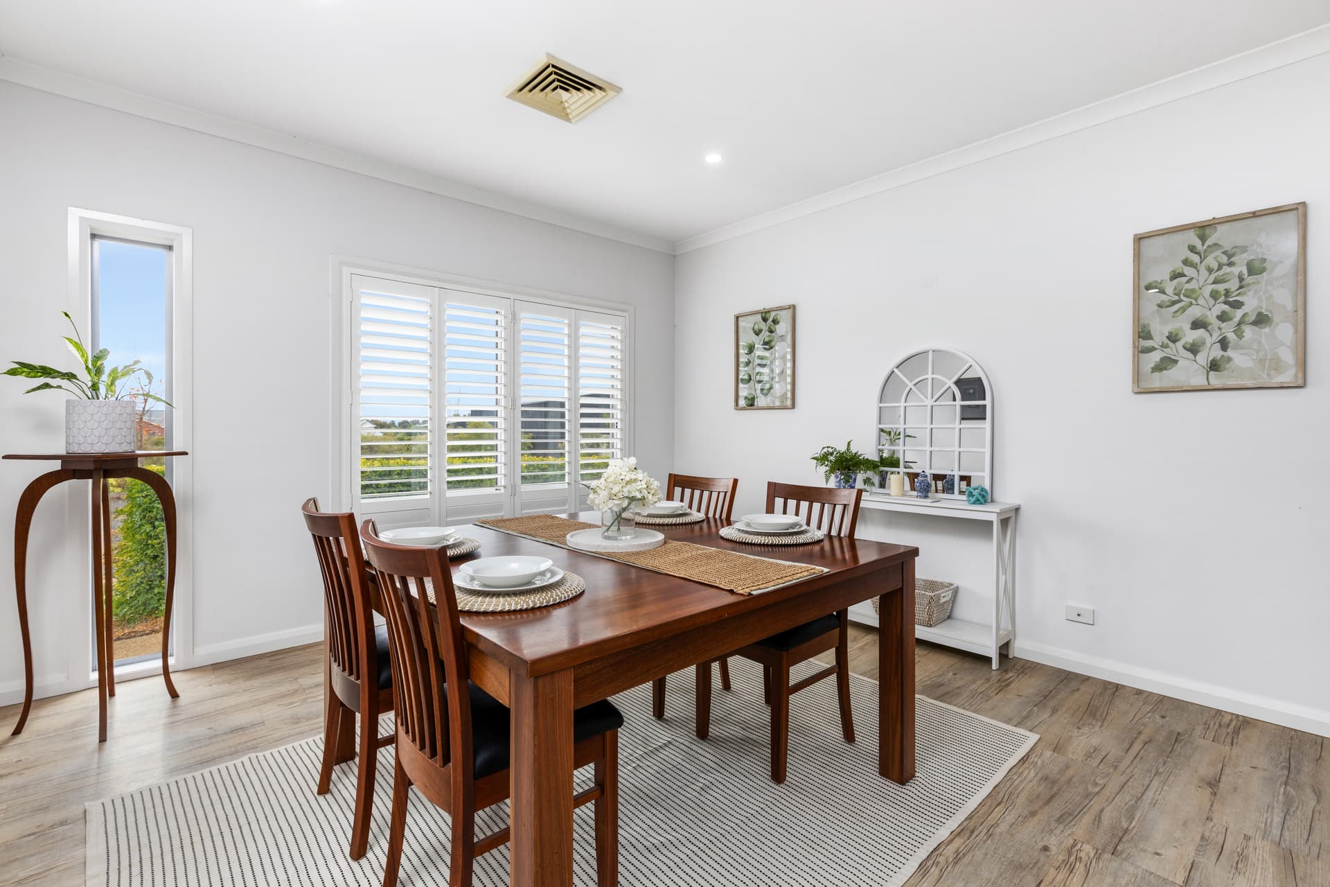 7 Monarch Court, Nichols Point, Nichols Point - Thumbnail 4