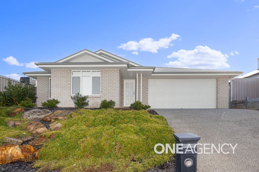 126 COPPABELLA Drive, Gobbagombalin, Gobbagombalin - Image 1