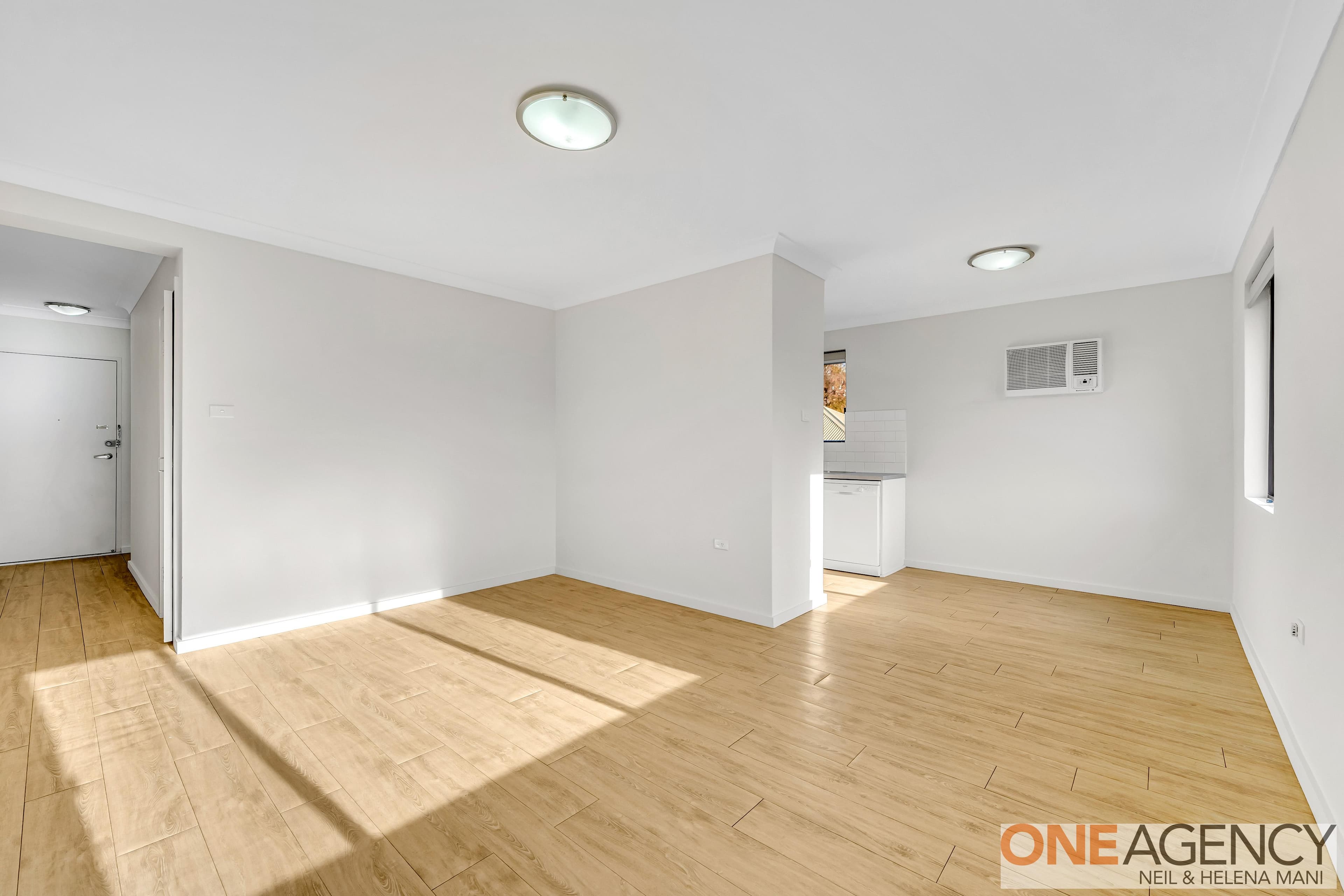 3/27 George Street, East Gosford, East Gosford - Thumbnail 2