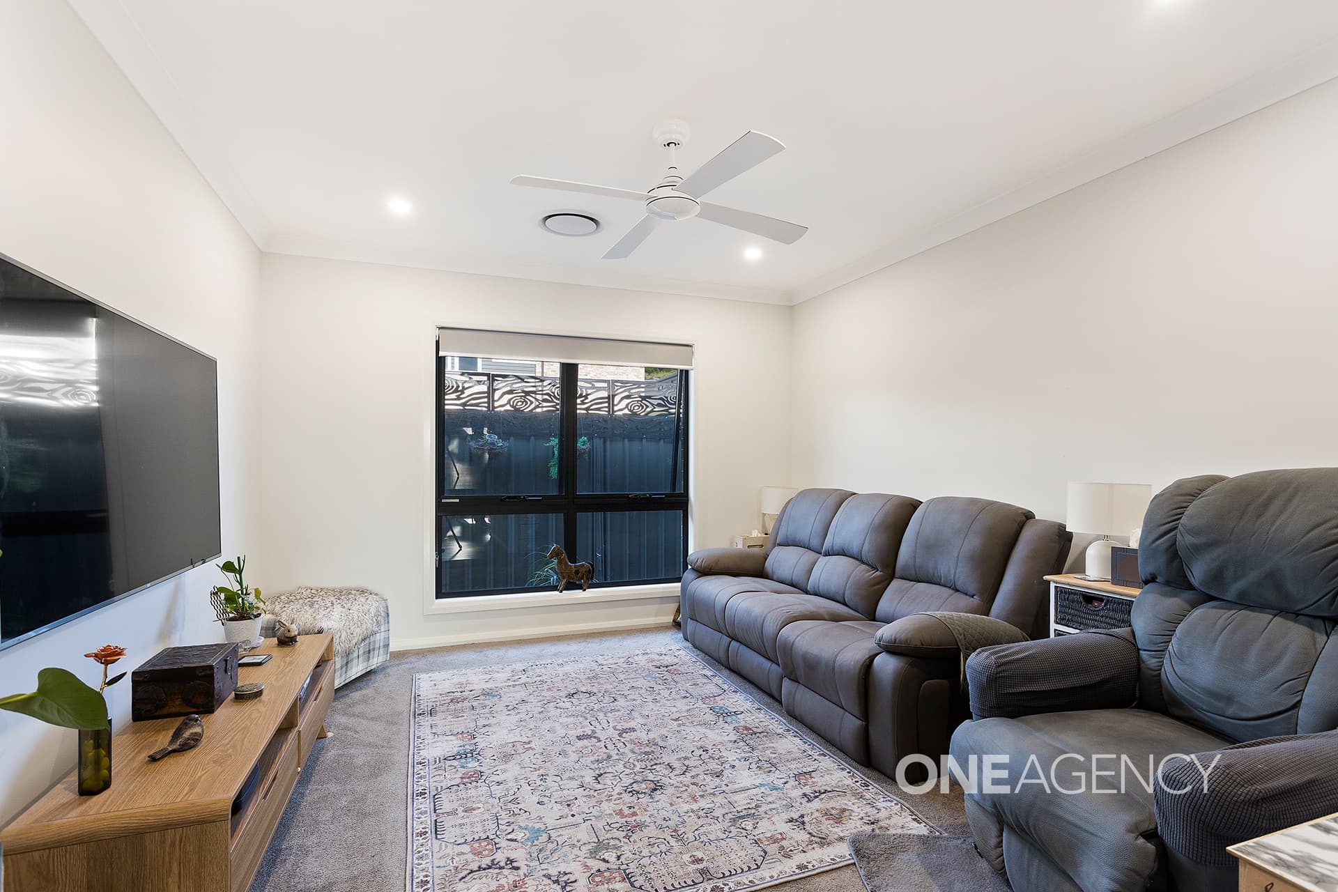 104 Broughton Avenue, Tullimbar, Tullimbar - Thumbnail 3