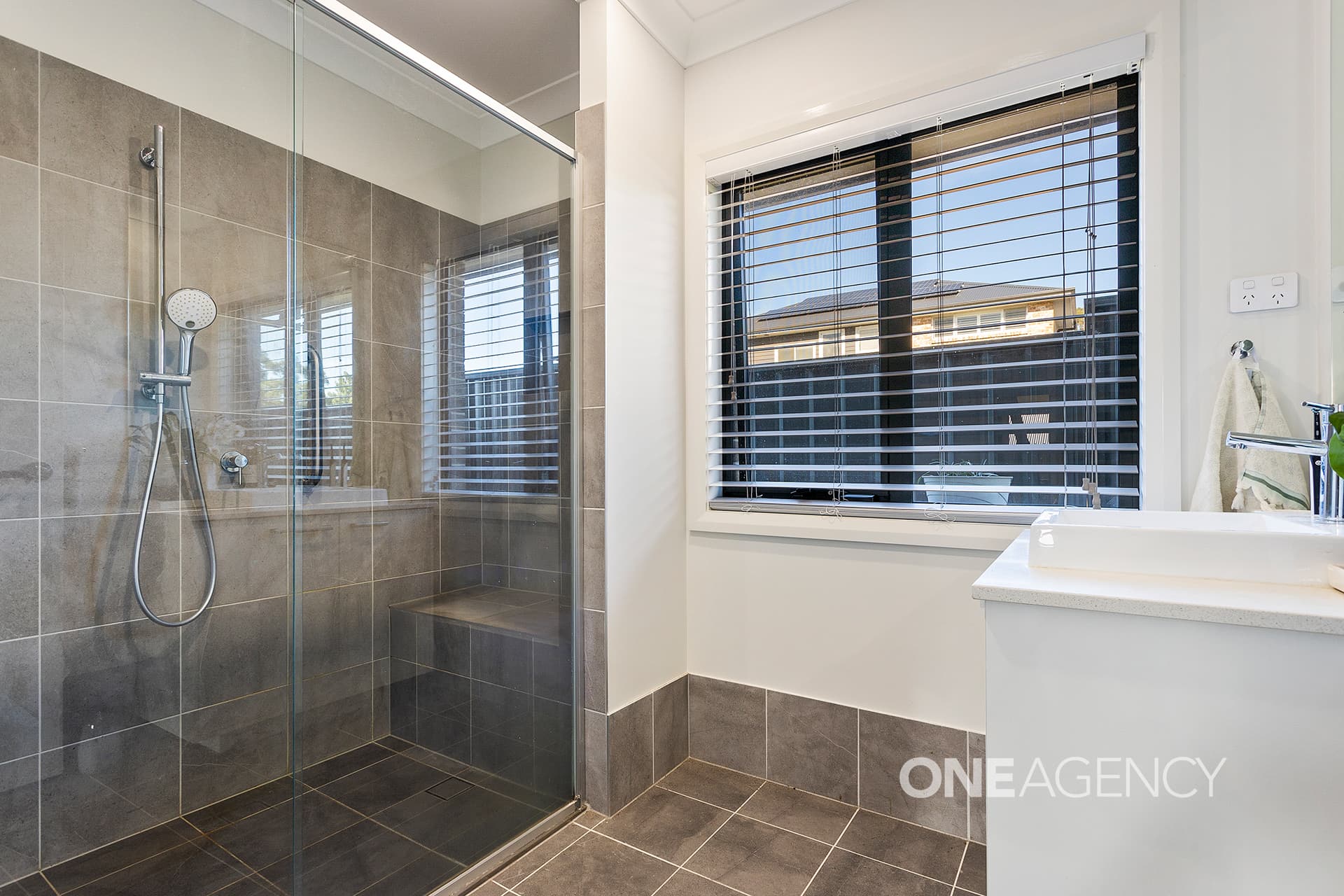 104 Broughton Avenue, Tullimbar, Tullimbar - Thumbnail 7