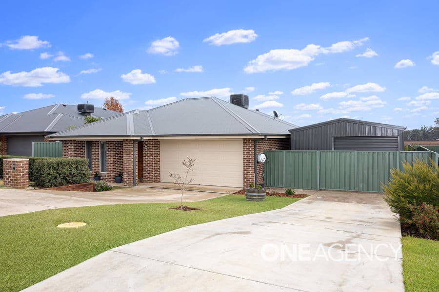 22 PAPERBARK Drive, Forest Hill, Forest Hill - Thumbnail 2