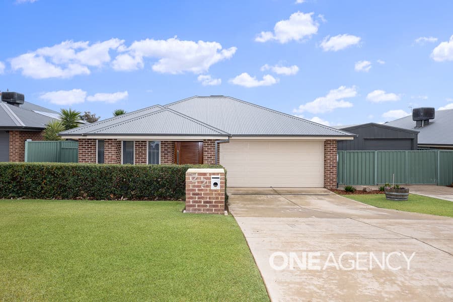 22 PAPERBARK Drive, Forest Hill, Forest Hill - Image 1