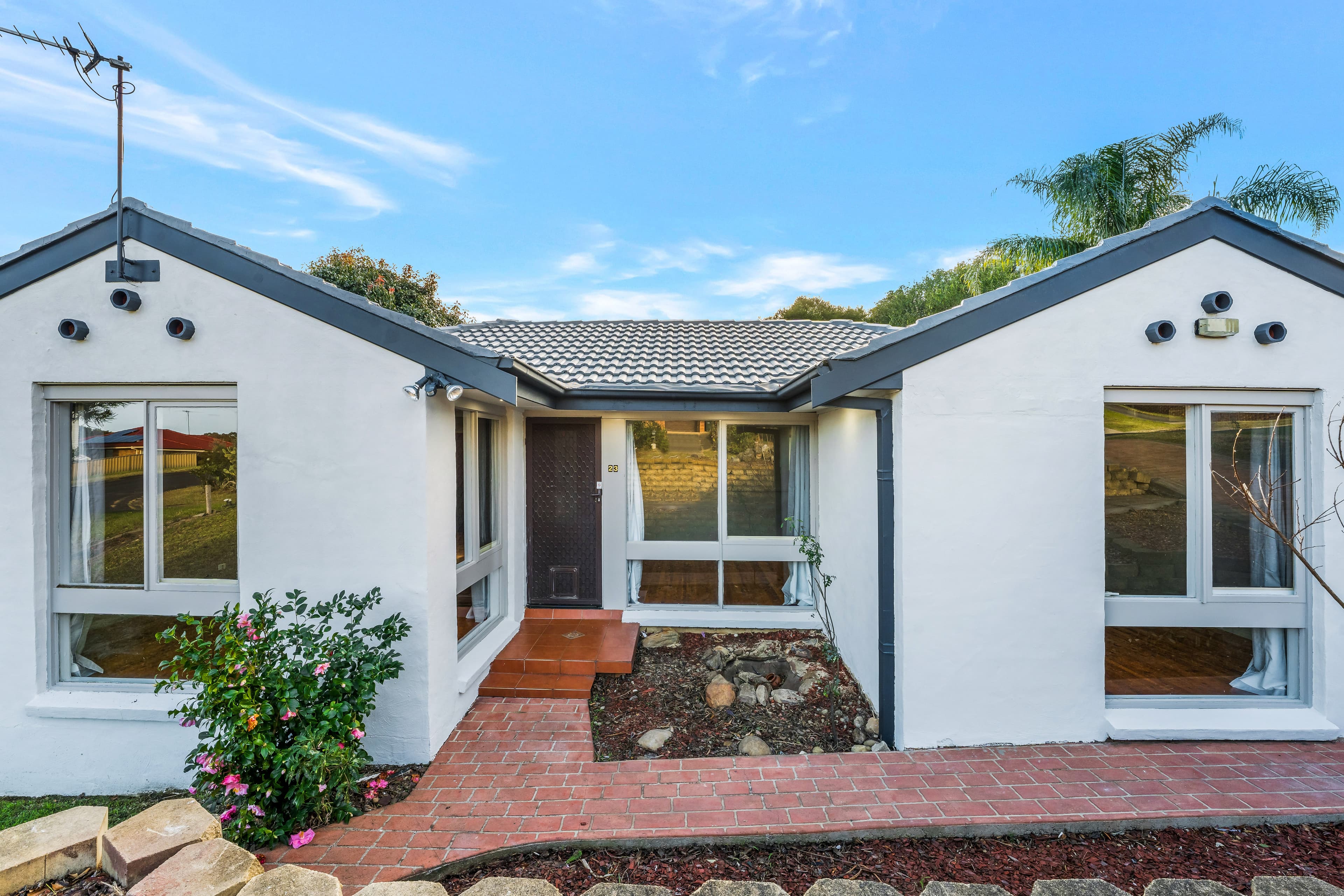 23 Jarndyce Avenue, Ambarvale, Ambarvale - Thumbnail 3