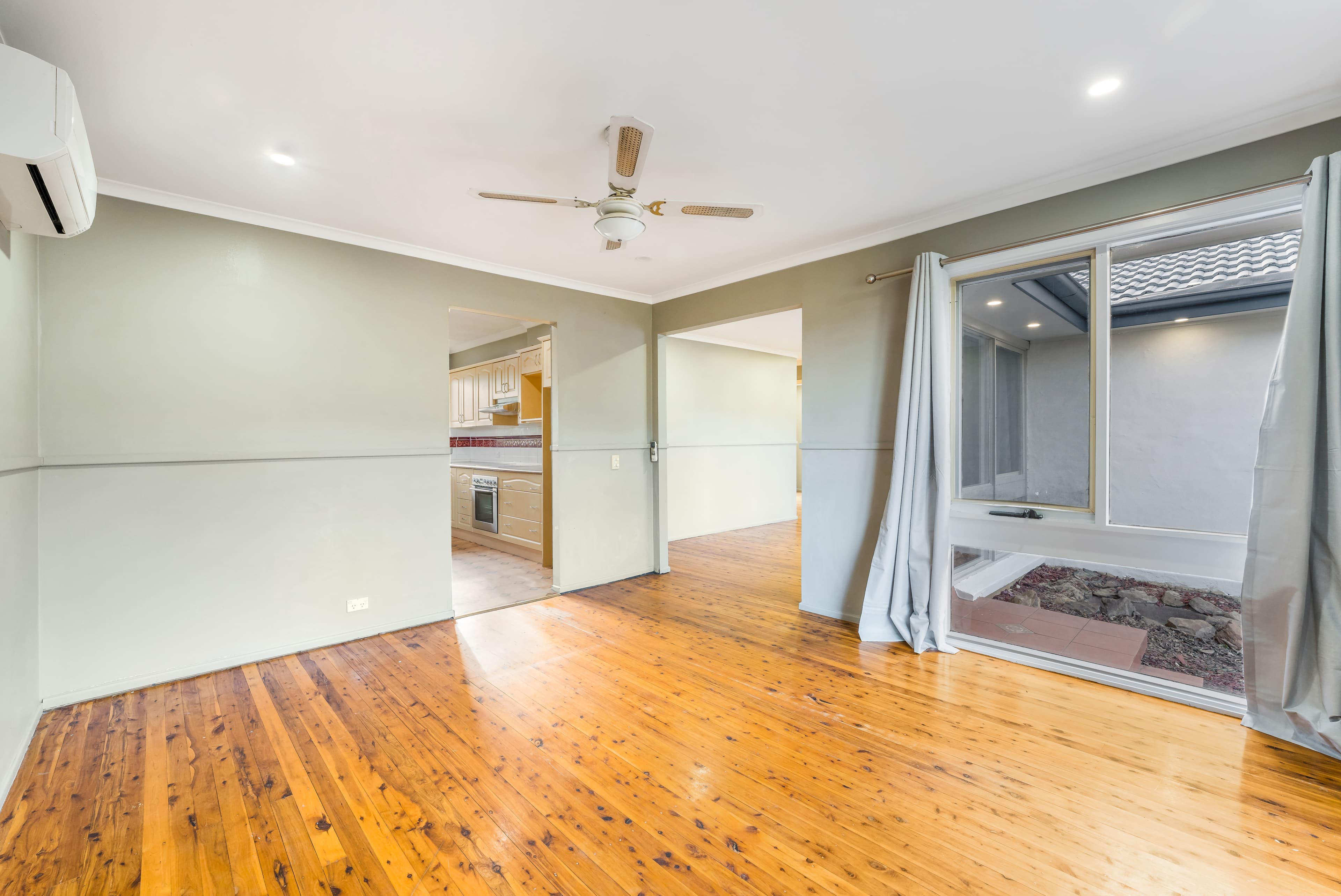 23 Jarndyce Avenue, Ambarvale, Ambarvale - Thumbnail 6