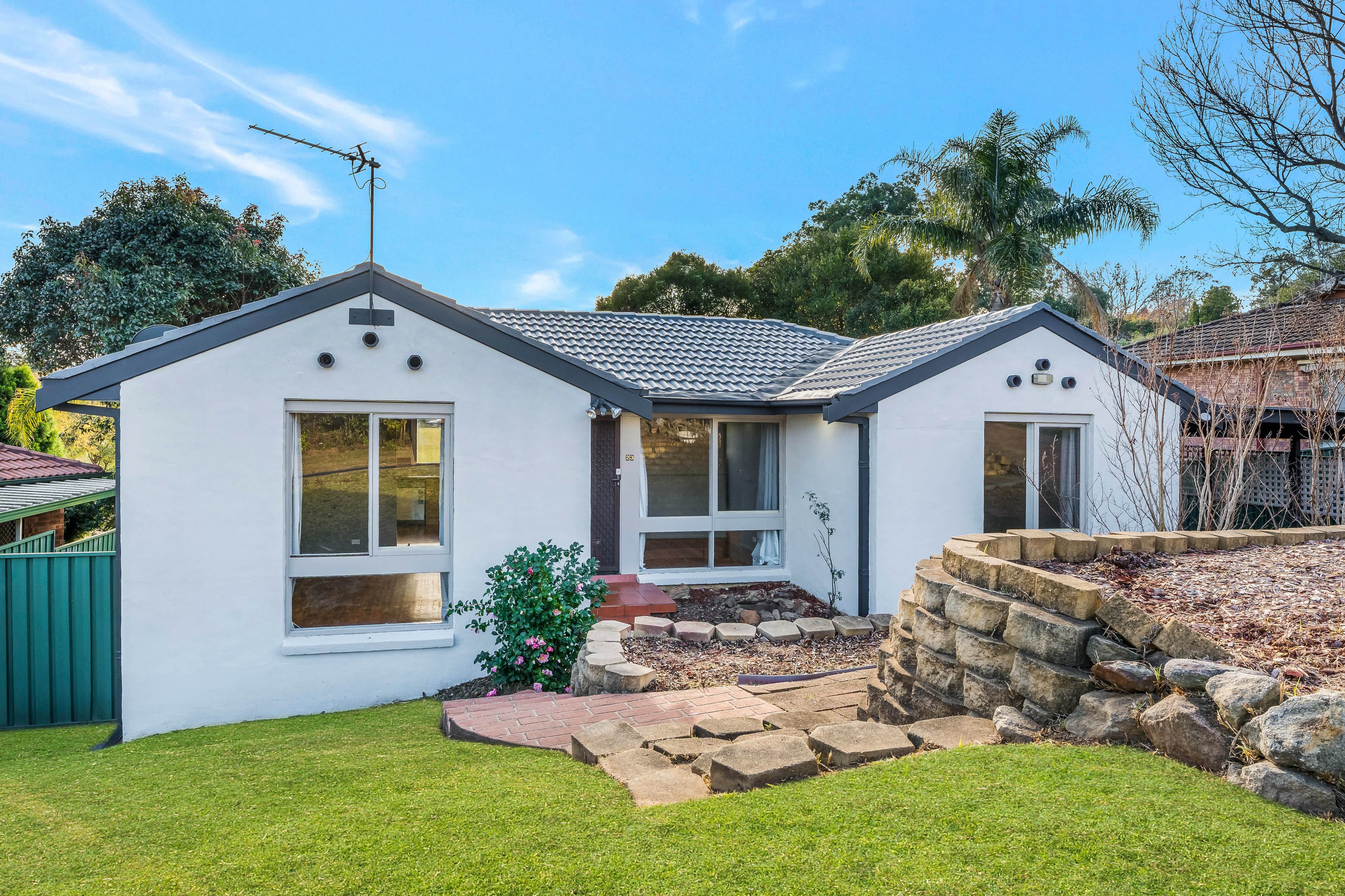 23 Jarndyce Avenue, Ambarvale, Ambarvale - Image 1