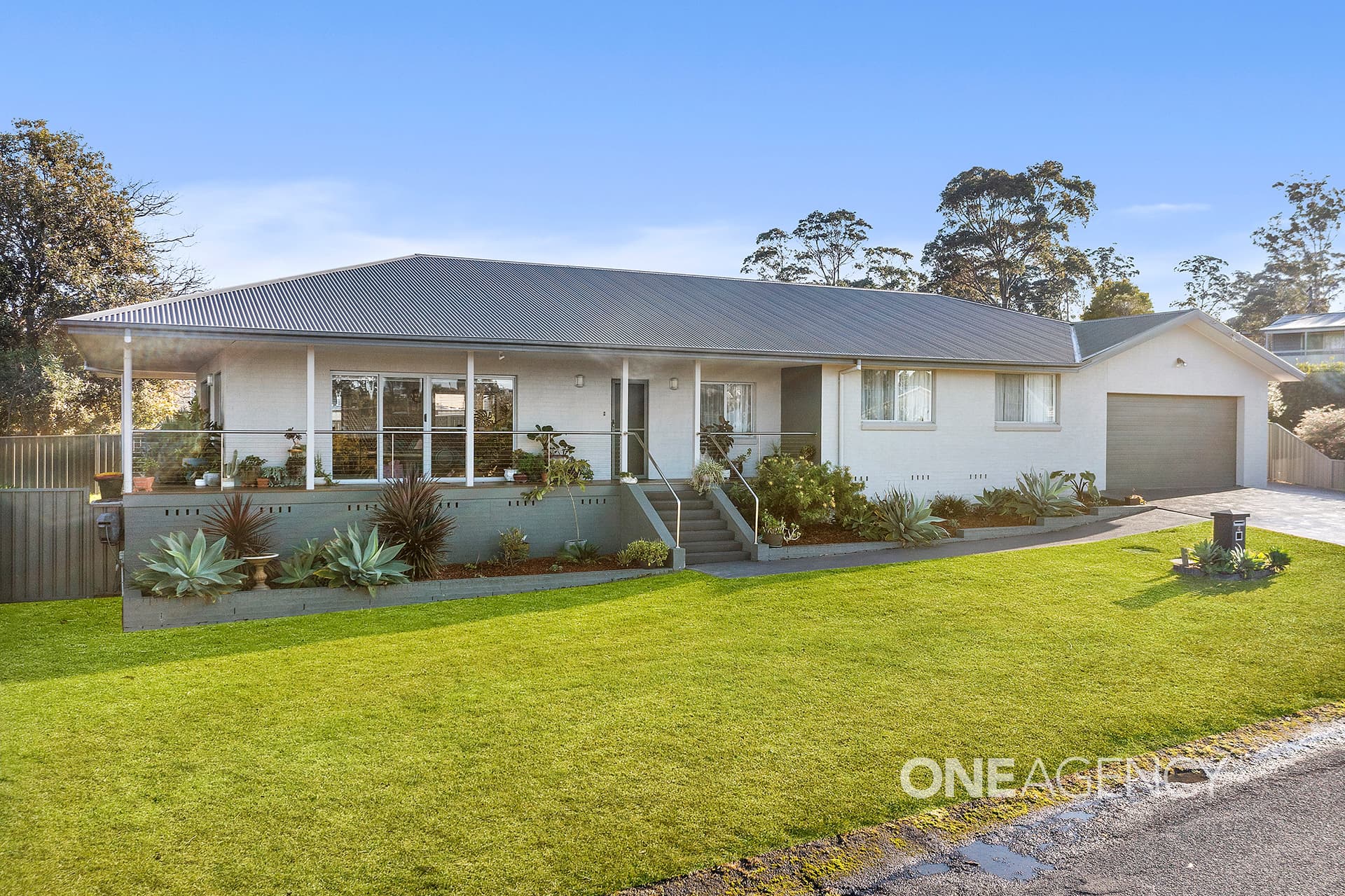 4 Graham Avenue, St Georges Basin, St Georges Basin - Image 1