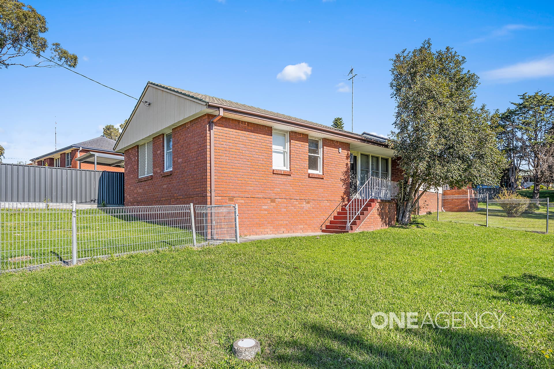 16 Gilba Road, Koonawarra, Koonawarra - Image 1