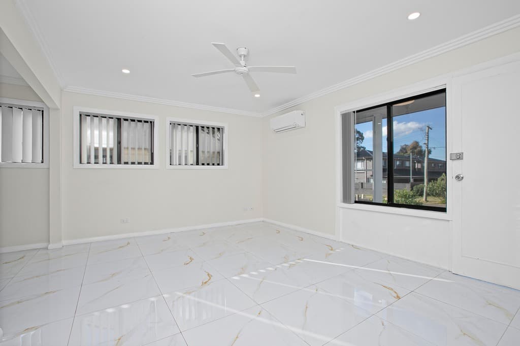 20 Williamson Crescent, Warwick Farm, Warwick Farm - Thumbnail 5